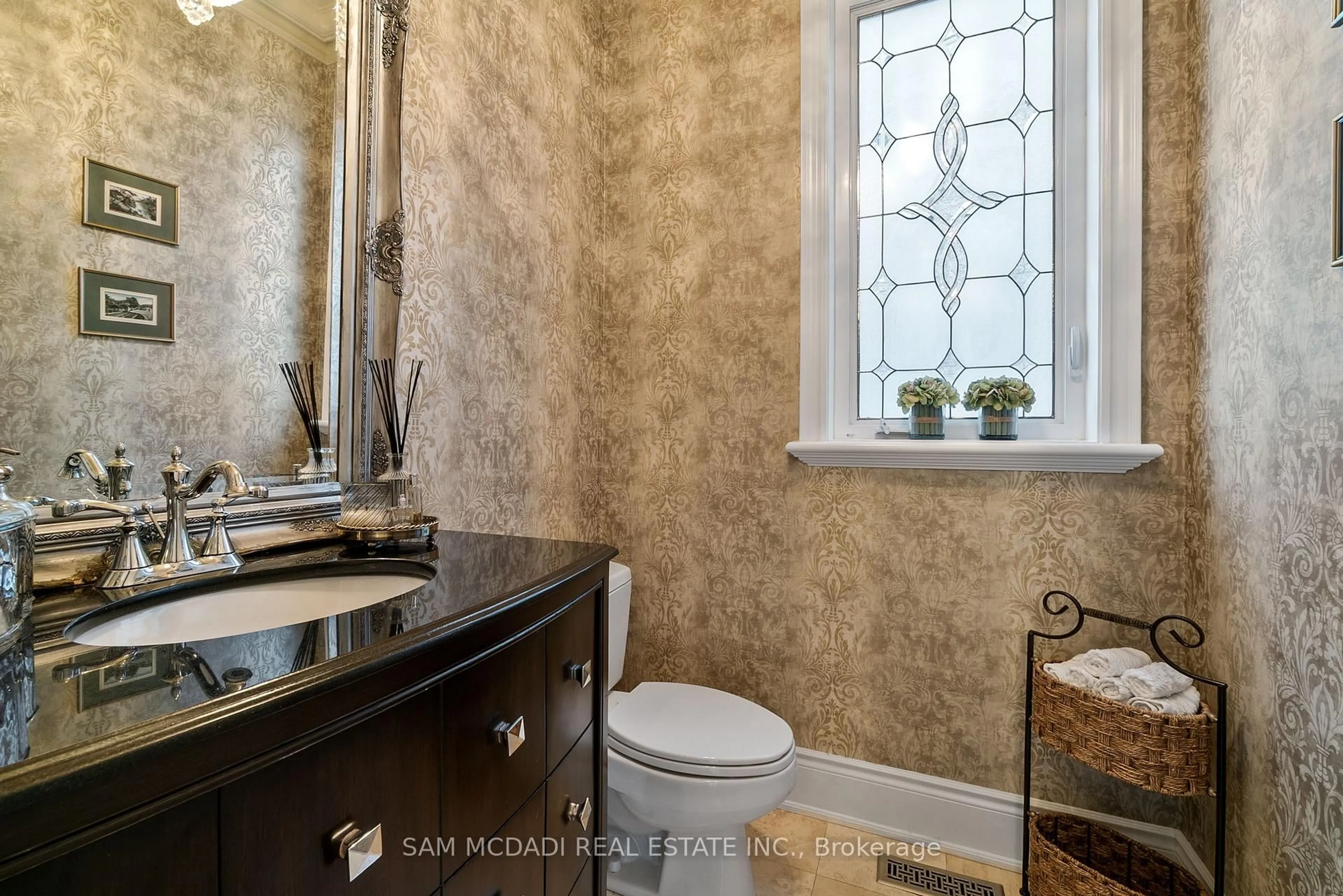Contemporary bathroom, ceramic/tile floor for 1220 Milna Dr, Oakville Ontario L6H 0A8