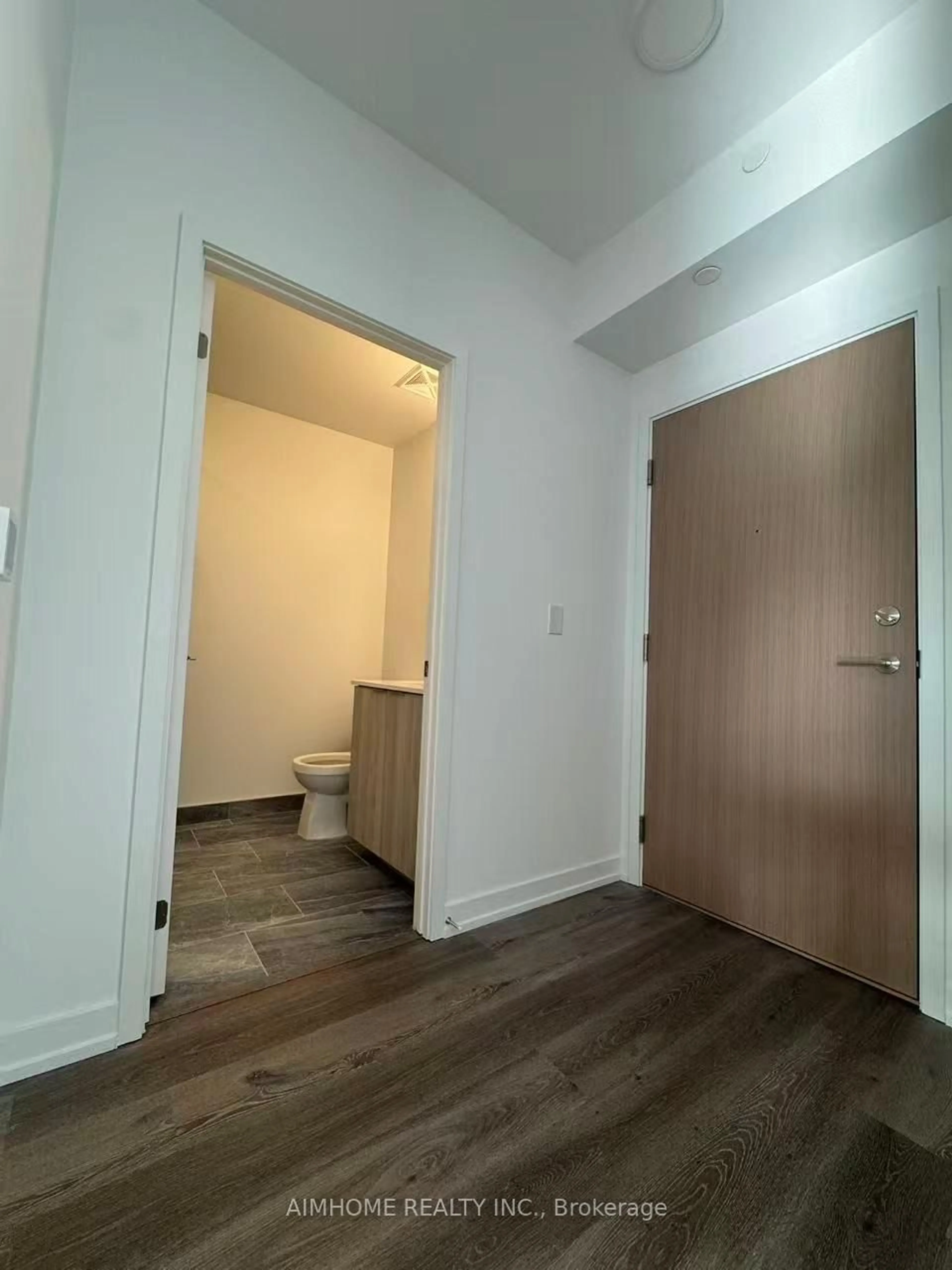 A pic of a room for 395 Square One Dr #1209, Mississauga Ontario L5B 0P6