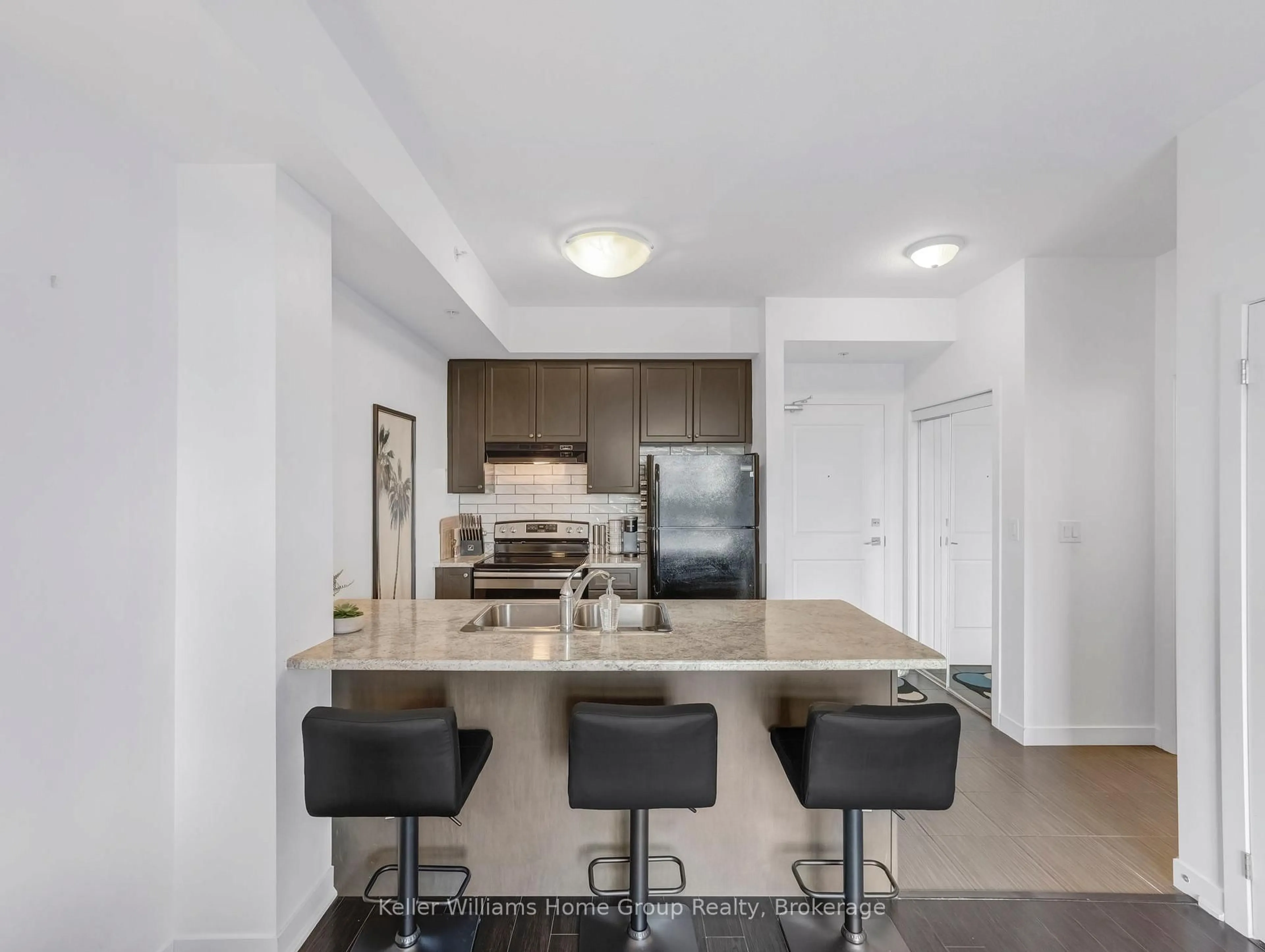 Open concept kitchen, unknown for 5020 Corporate Dr #308, Burlington Ontario L7L 0H7