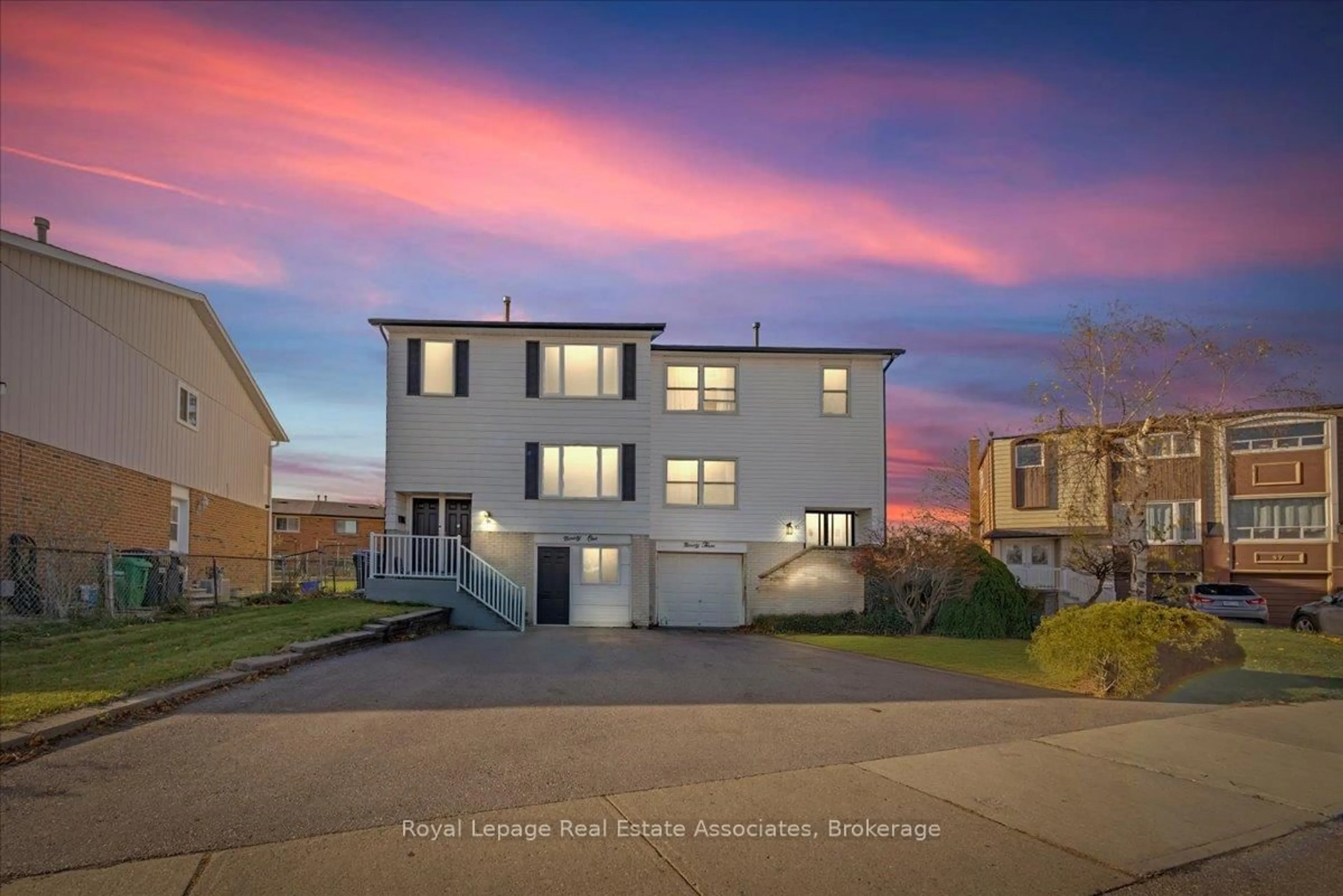 A pic from outside/outdoor area/front of a property/back of a property/a pic from drone, unknown for 91 Bruce beer Dr, Brampton Ontario L6V 2Z7