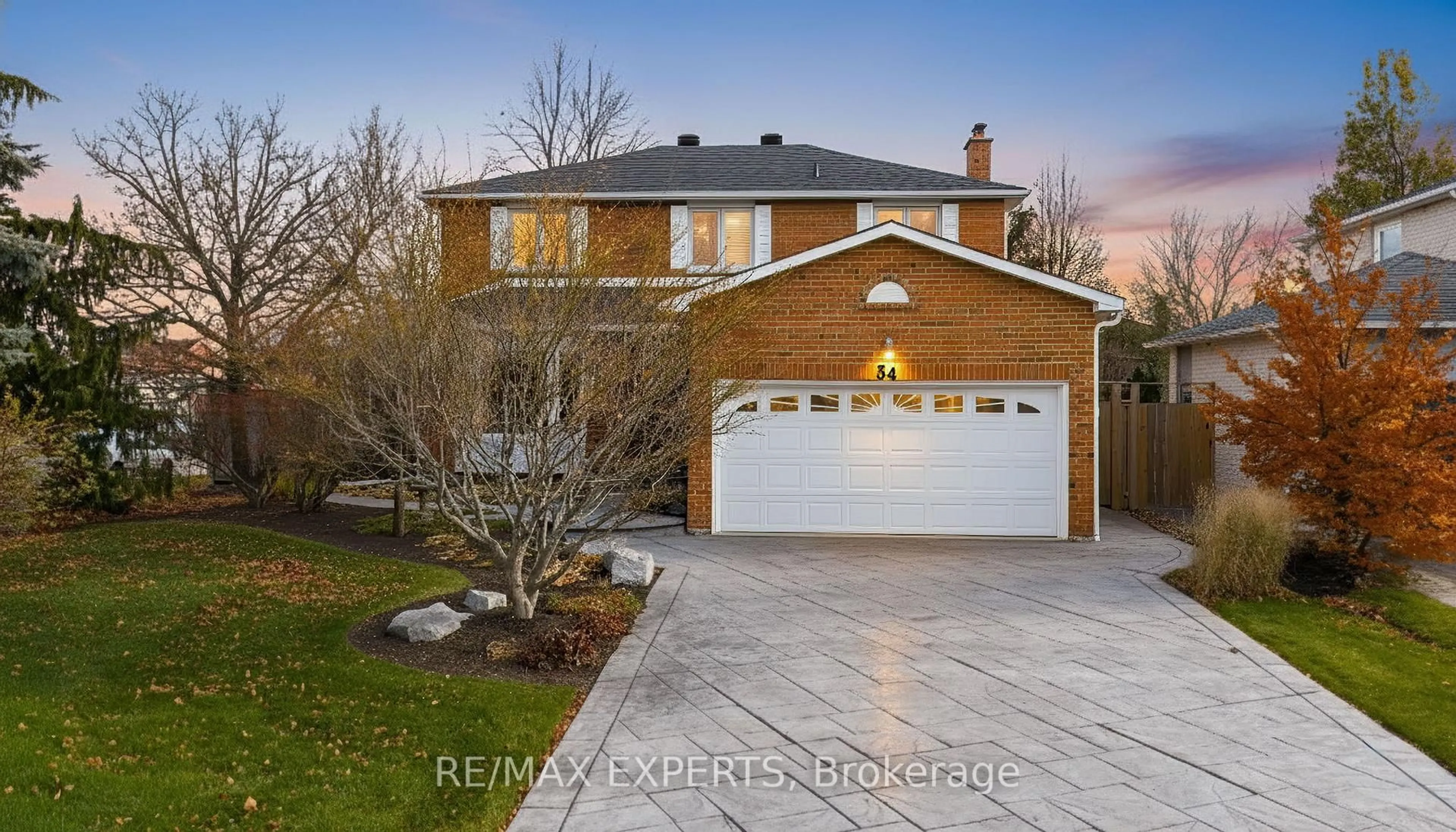 Home with brick exterior material, street for 34 Goodfellow Cres, Caledon Ontario L7E 5X4