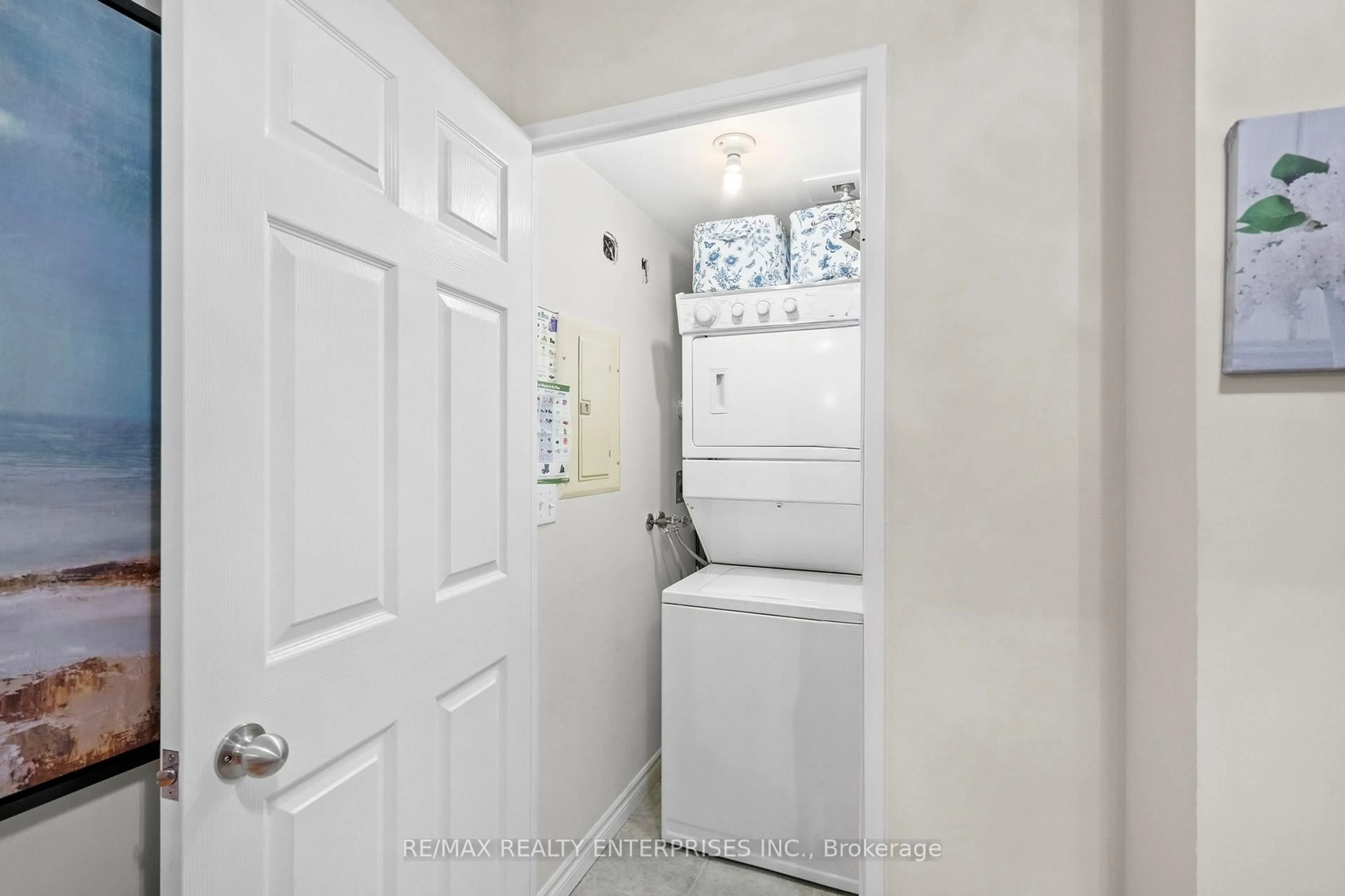Laundry room for 2300 Parkhaven Blvd #303, Oakville Ontario L6H 6V9