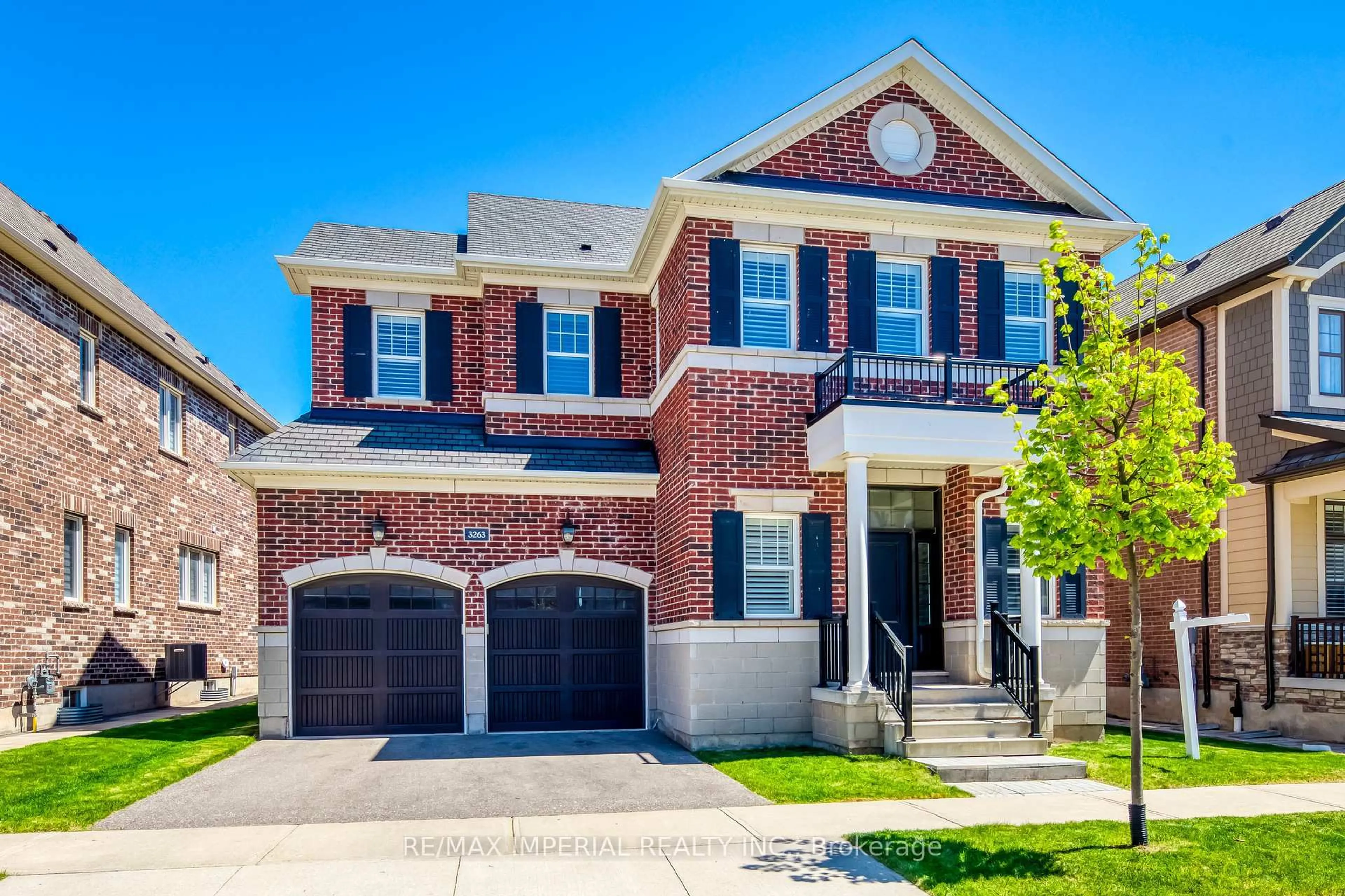 Home with brick exterior material, street for 3263 Donald Mackay St, Oakville Ontario L6M 0T1