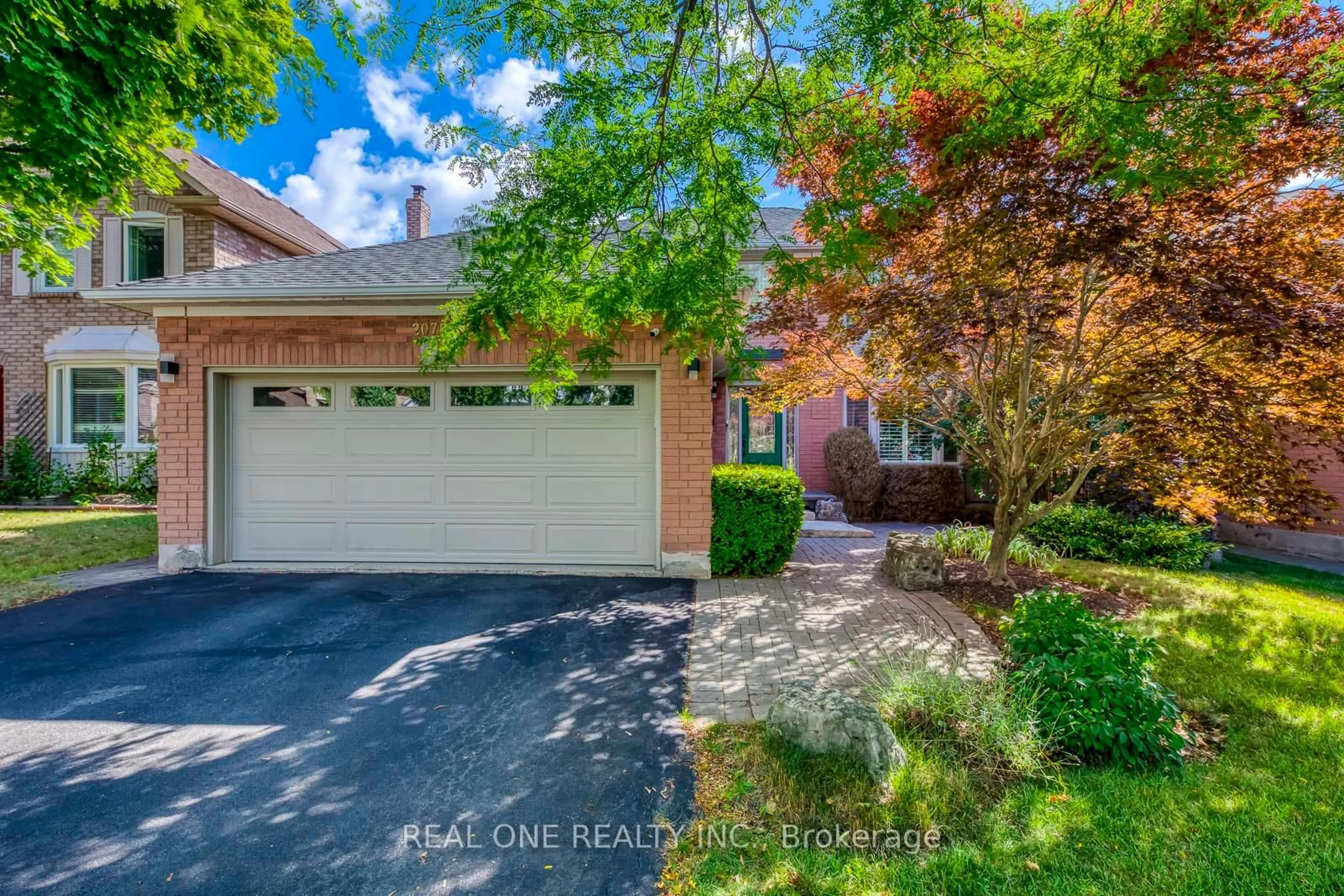 Unknown for 2075 Banbury Cres, Oakville Ontario L6H 5P8