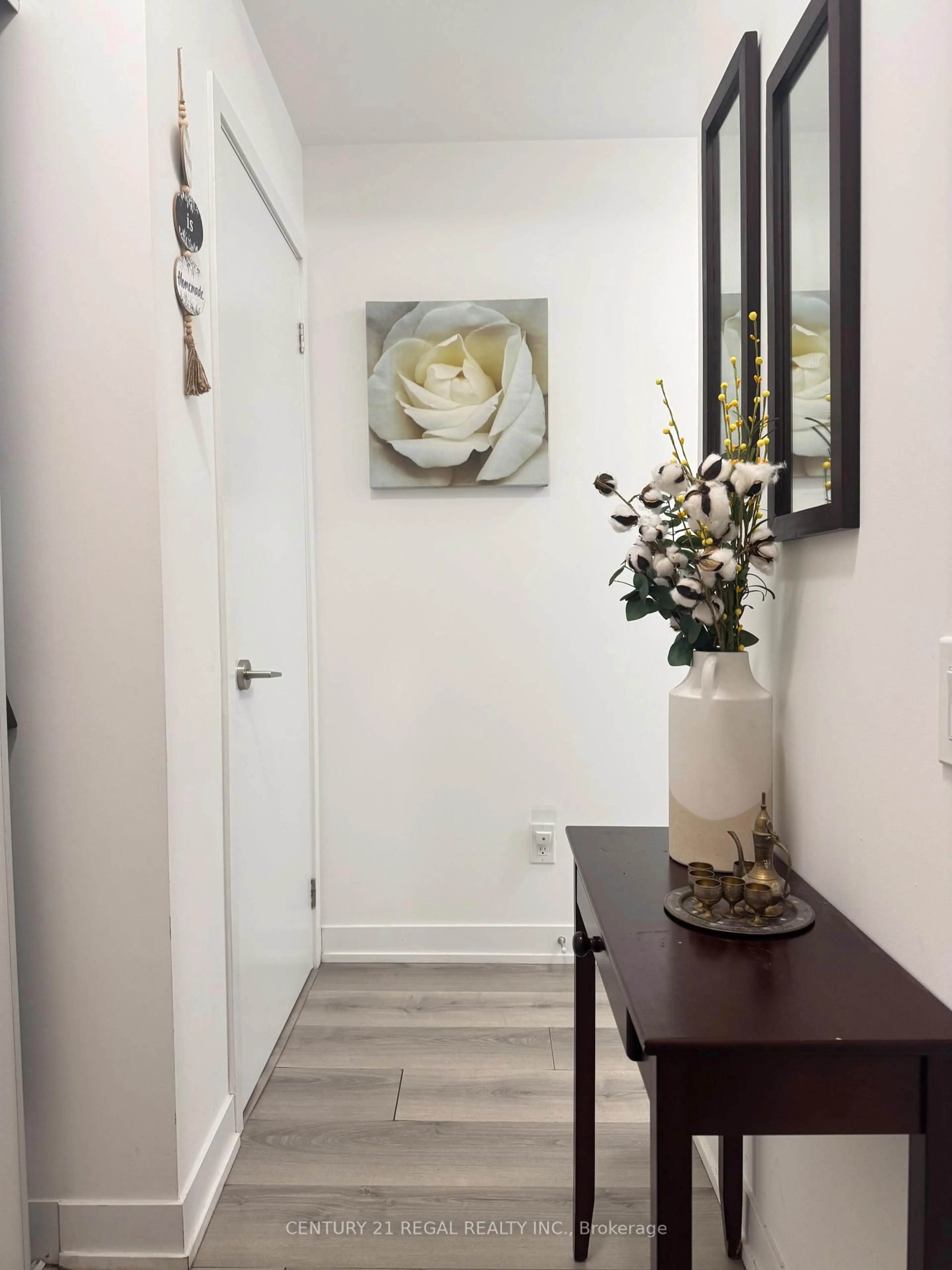 Indoor entryway for 1787 St Clair Ave W. Ave #207, Toronto Ontario M6N 0B7