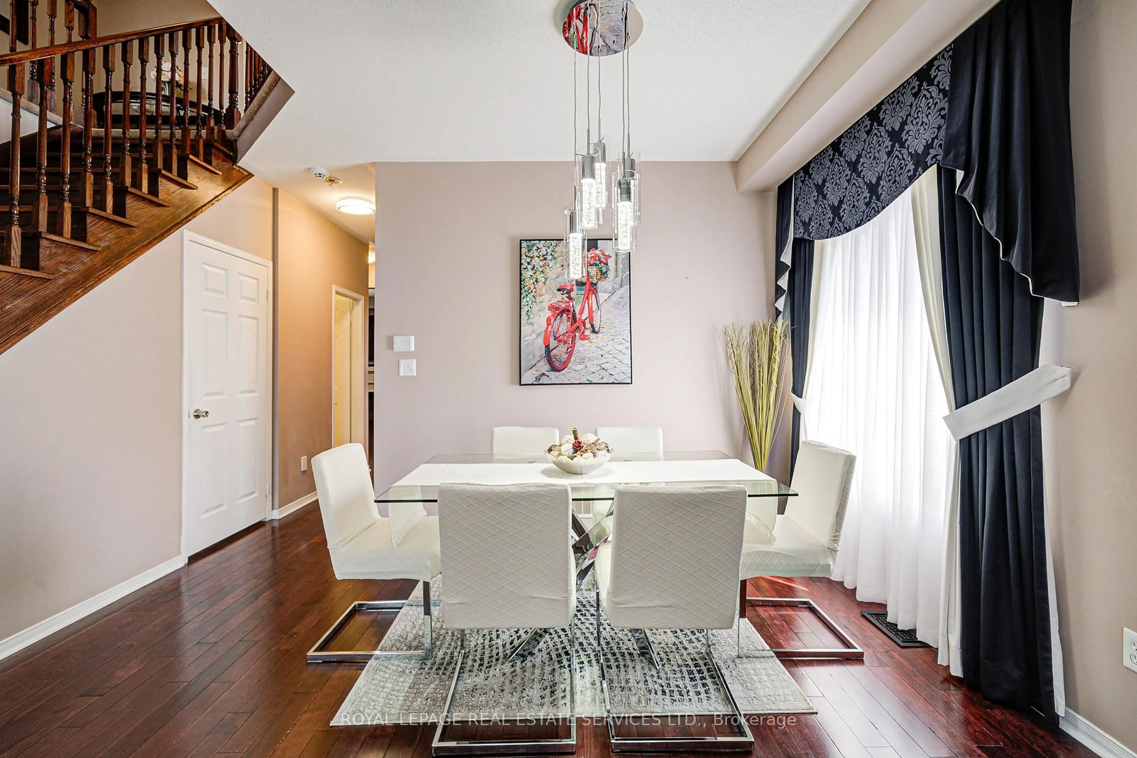 Dining room, unknown for 21 Duxford St, Brampton Ontario L6X 0S6