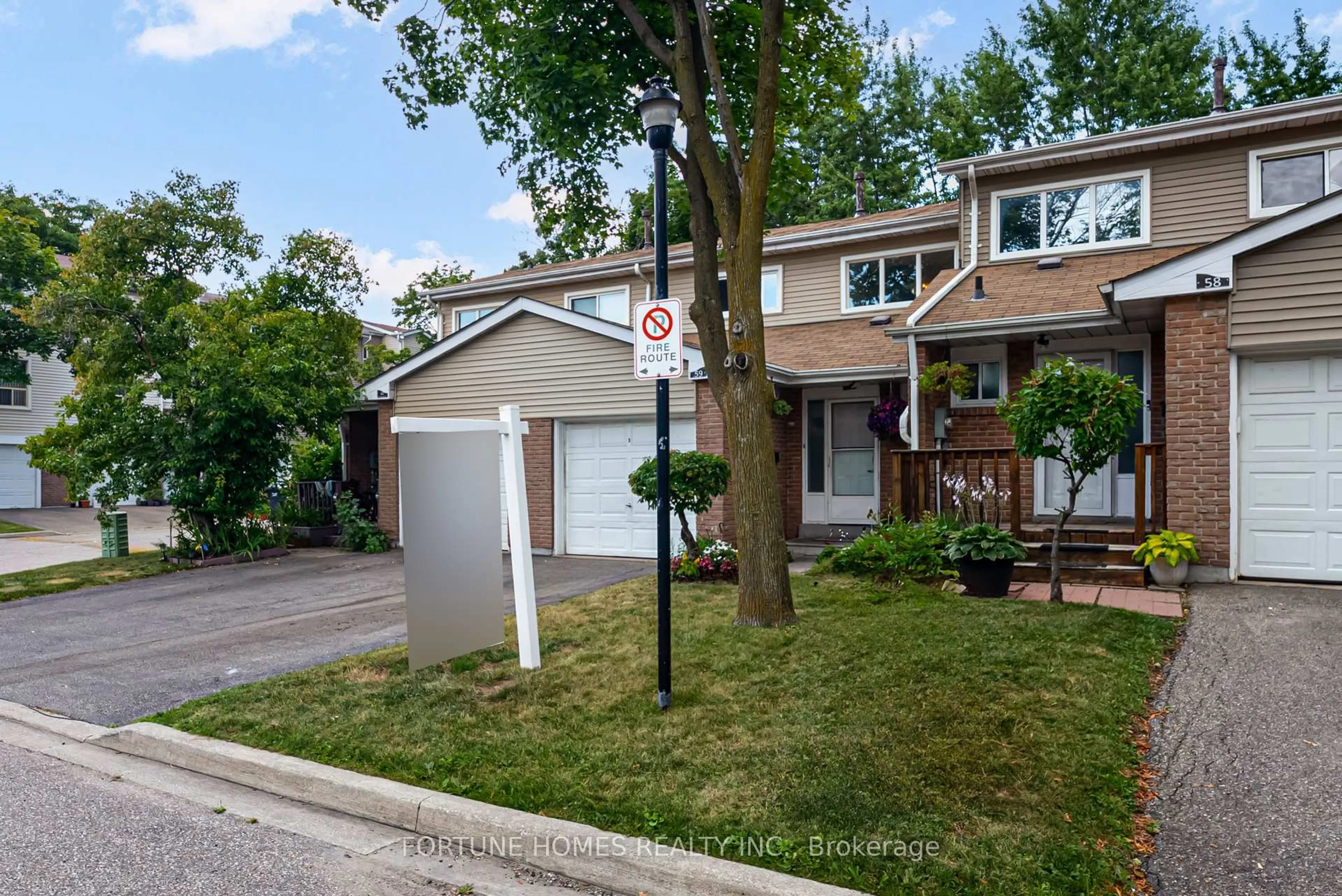 Unknown for 59 Enmount Dr, Brampton Ontario L6T 4C9