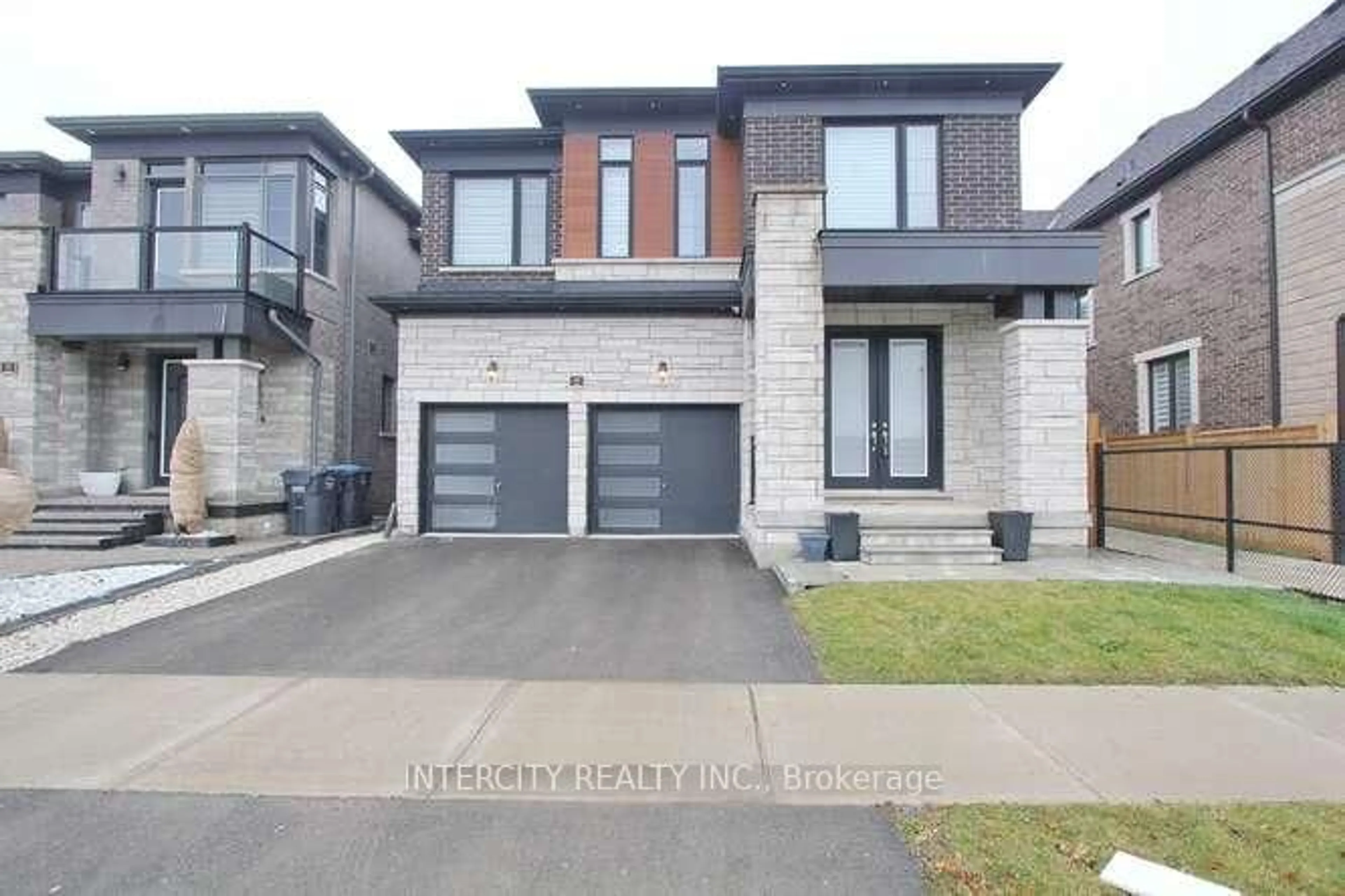 Home with brick exterior material, street for 19 Galvin Ave, Caledon Ontario L7C 4M5