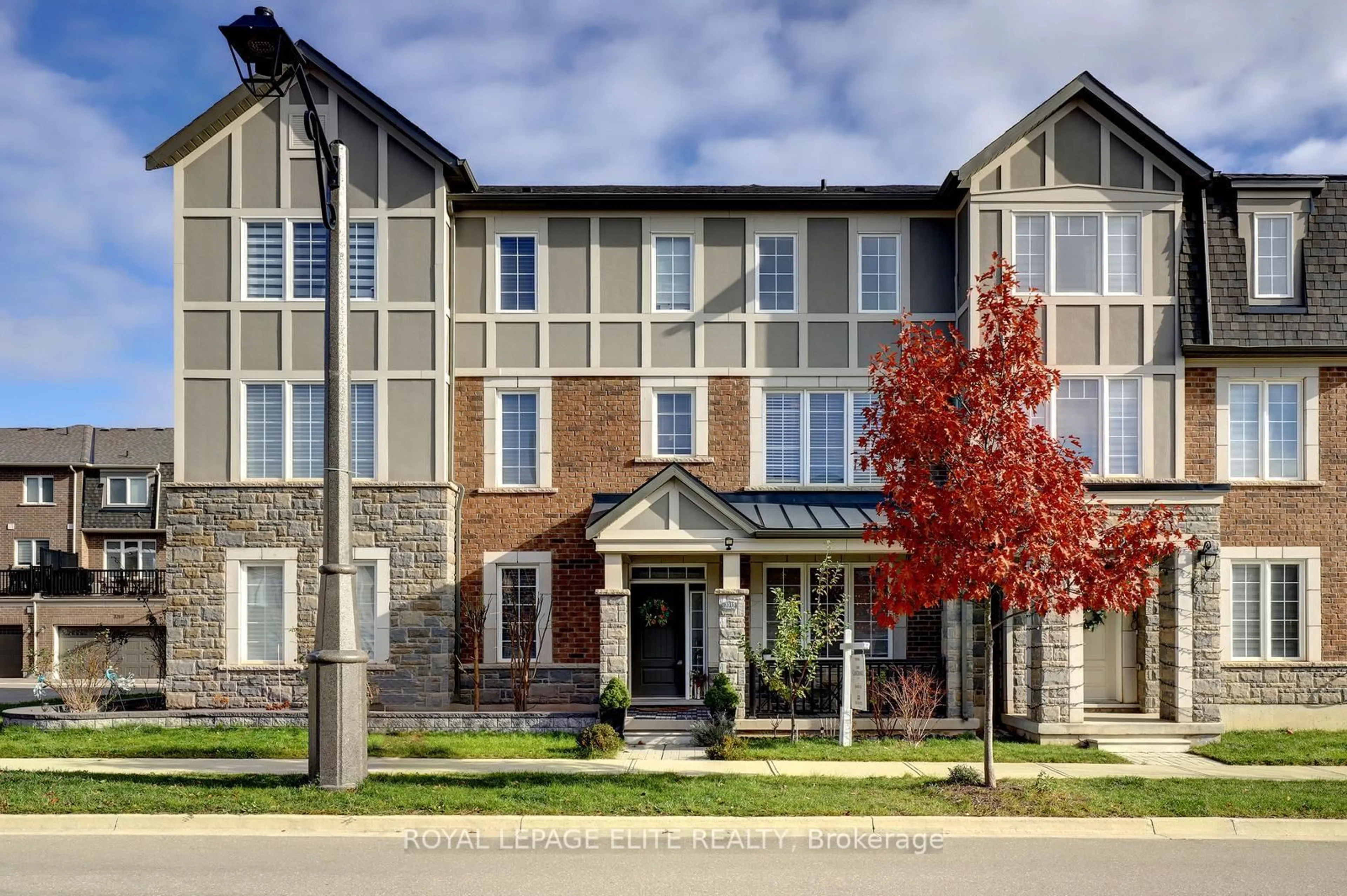 Home with brick exterior material, unknown for 3315 Vardon Way, Oakville Ontario L6M 1S1