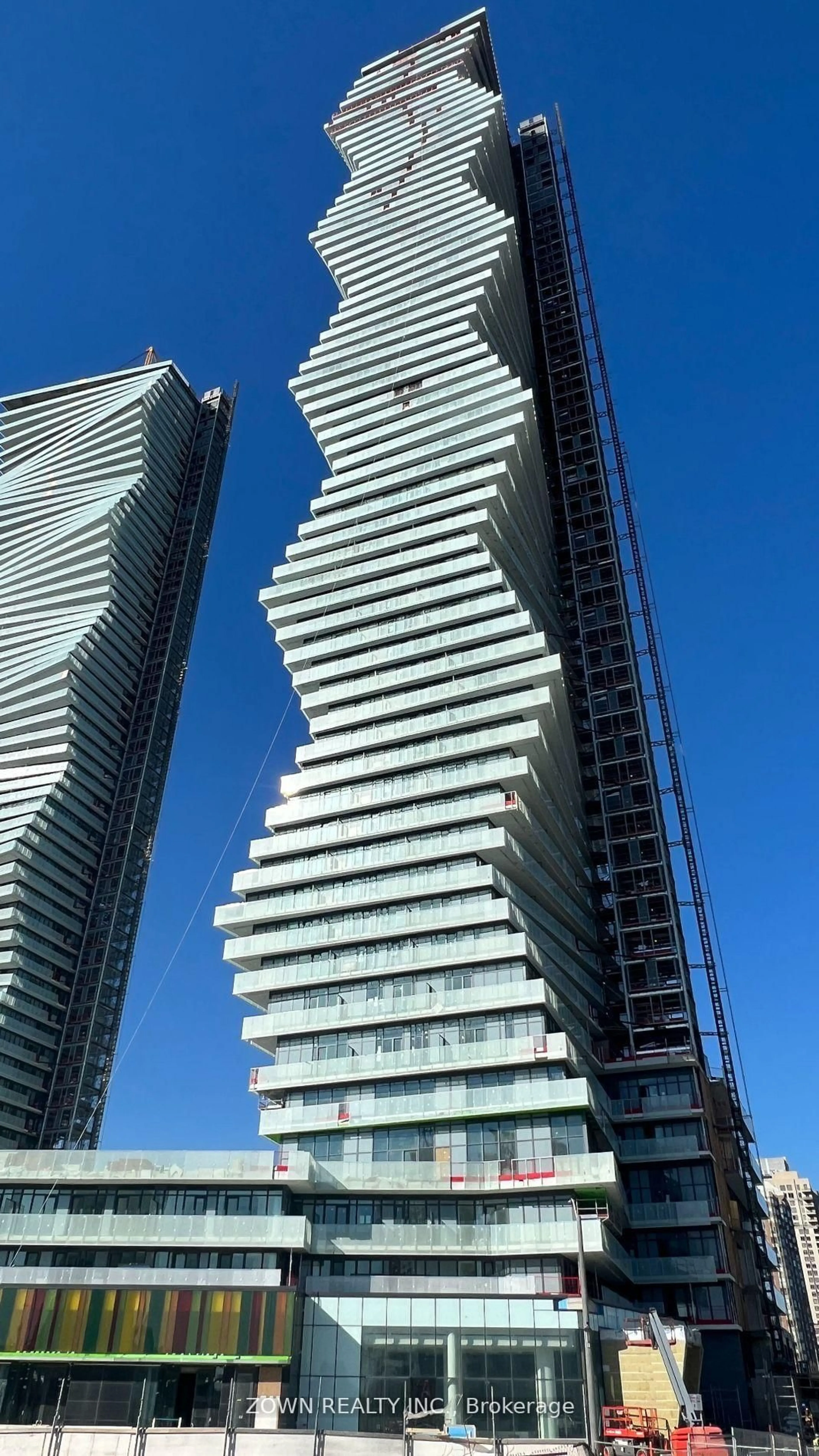 Unknown for 3900 Confederation Pkwy #1506, Mississauga Ontario L5B 0M3