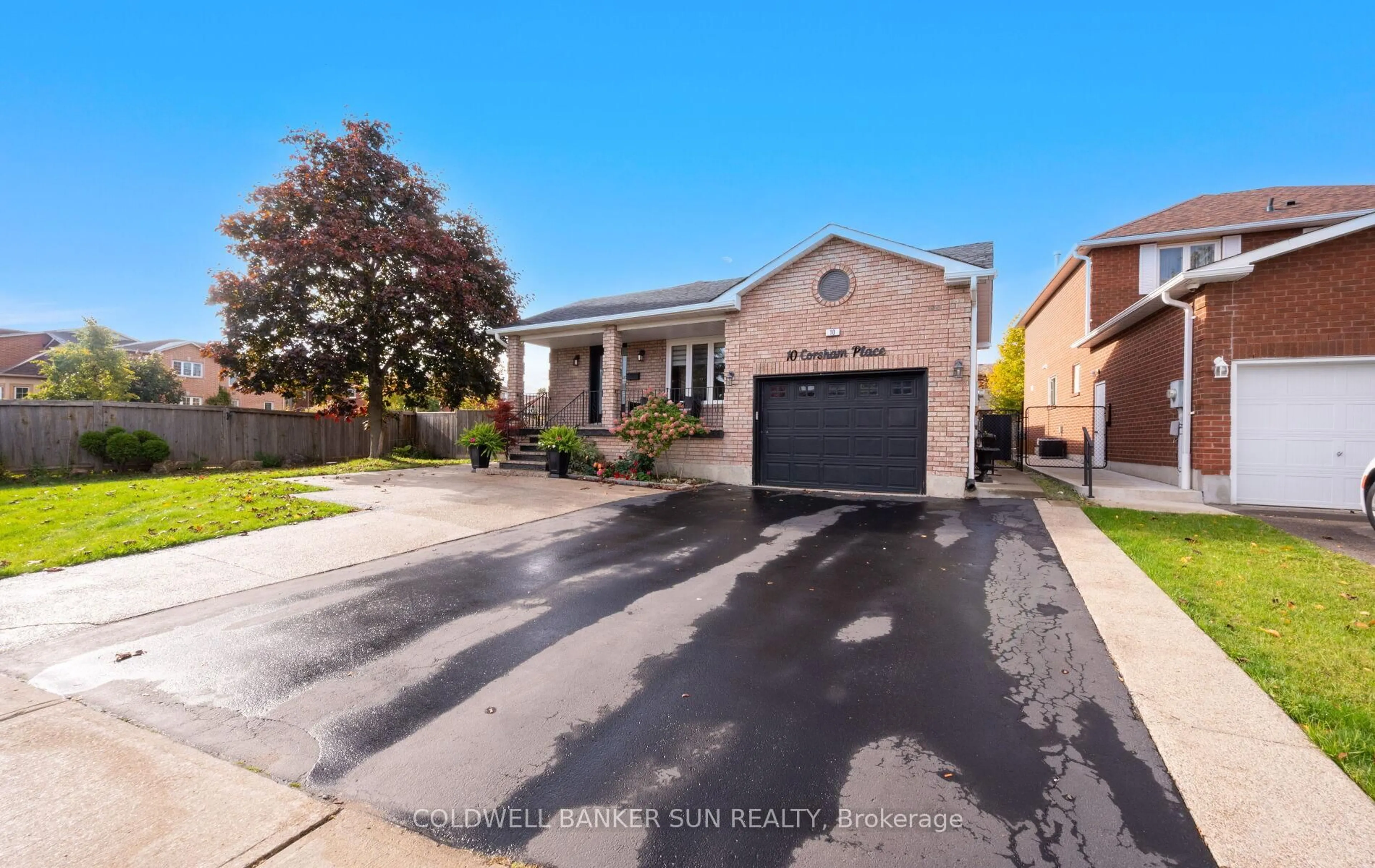 Home with brick exterior material, street for 10 Corsham Pl, Caledon Ontario L7E 1L3