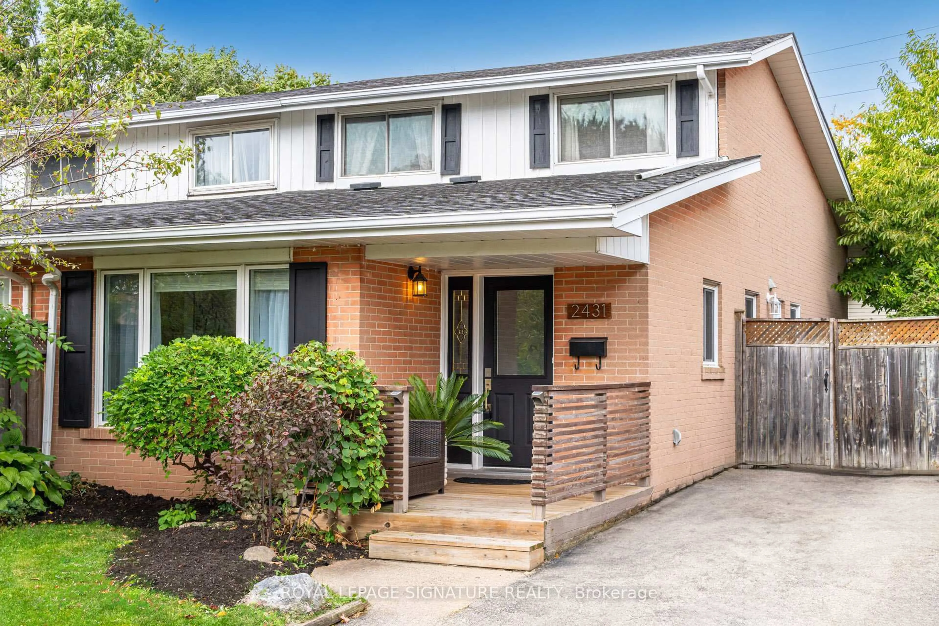 Home with brick exterior material, street for 2431 Padstow Cres, Mississauga Ontario L5J 2G2