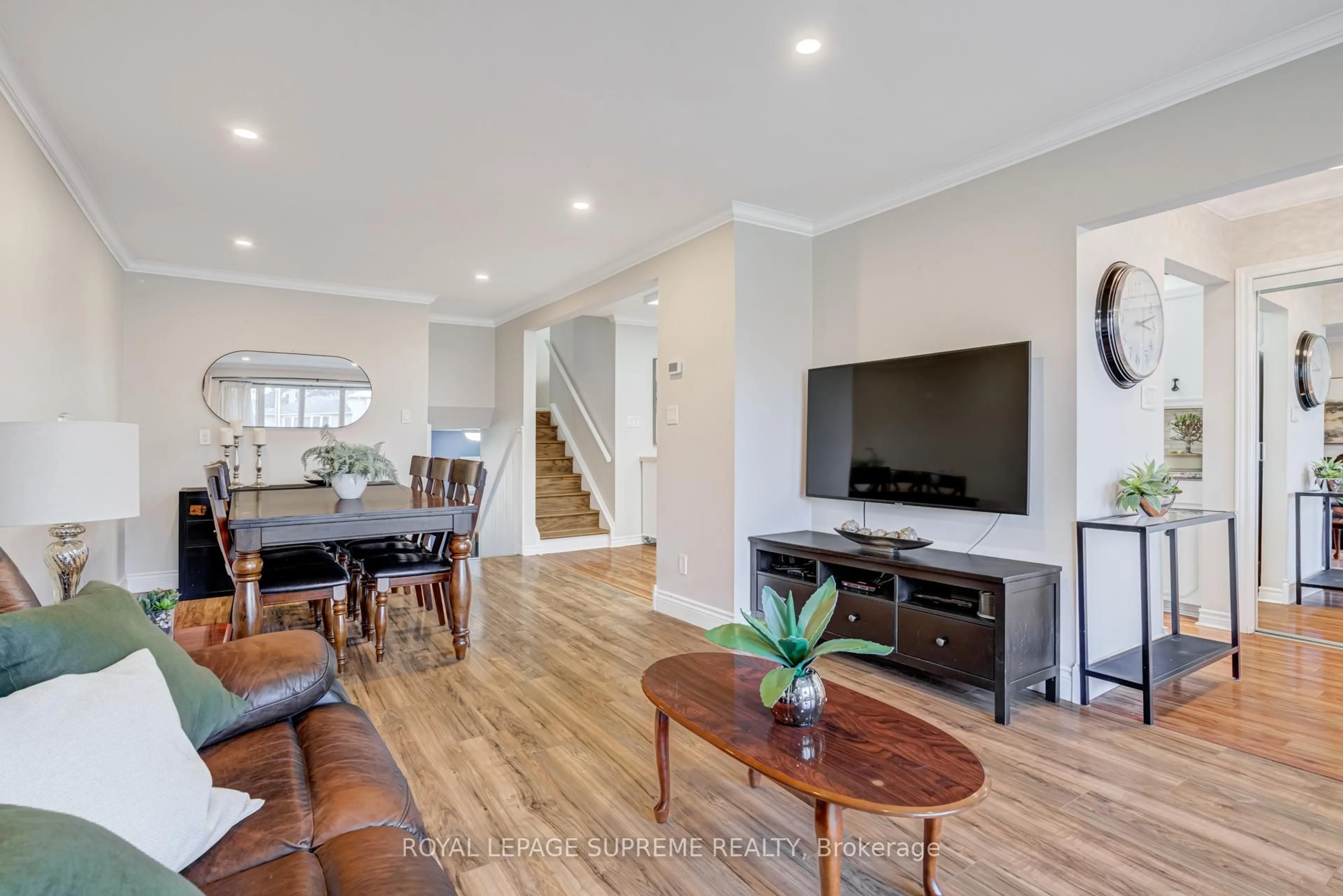 Unknown for 2540 Constable Rd, Mississauga Ontario L5J 1W2