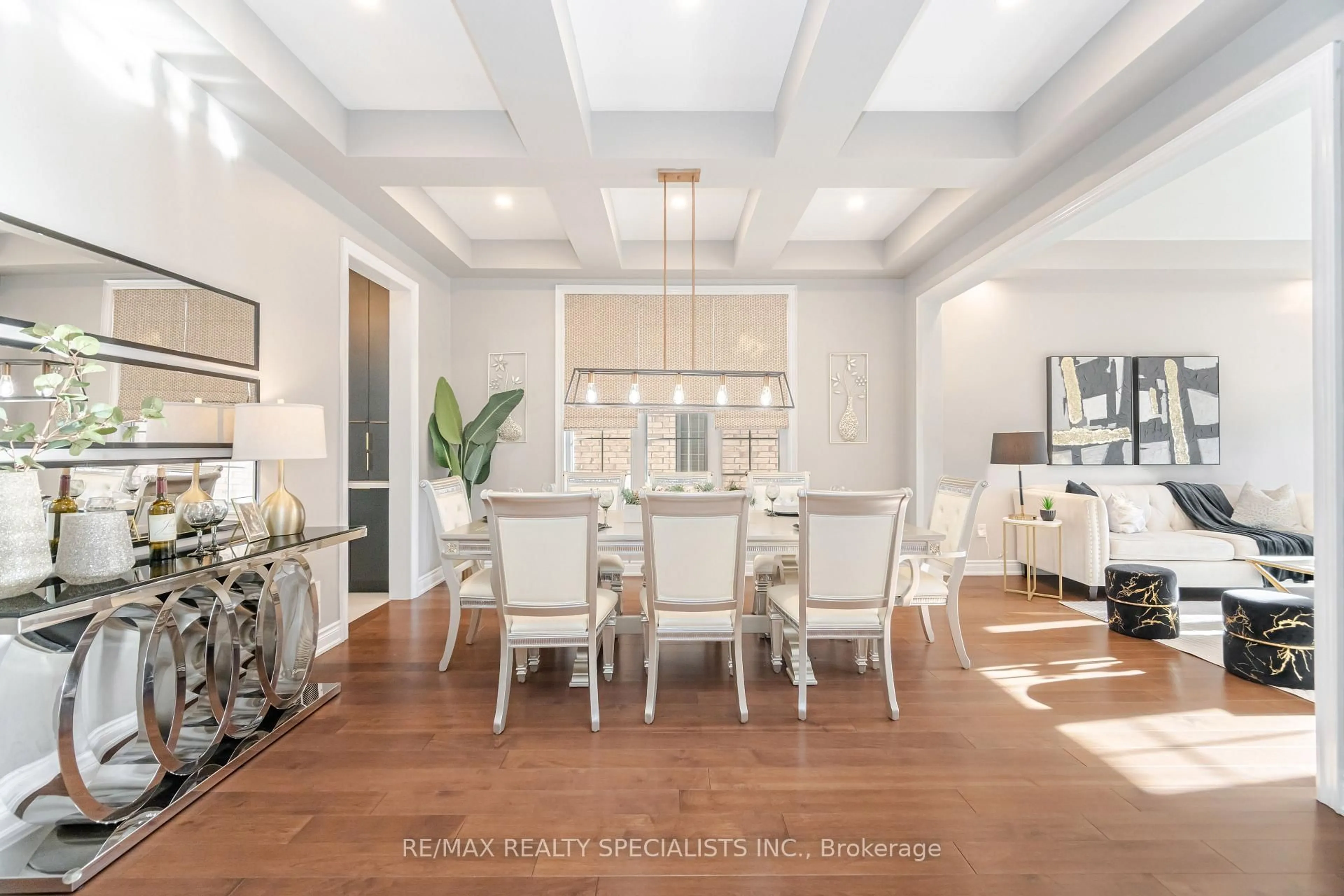 Dining room, unknown for 8859 Creditview Rd, Brampton Ontario L6Y 2X8