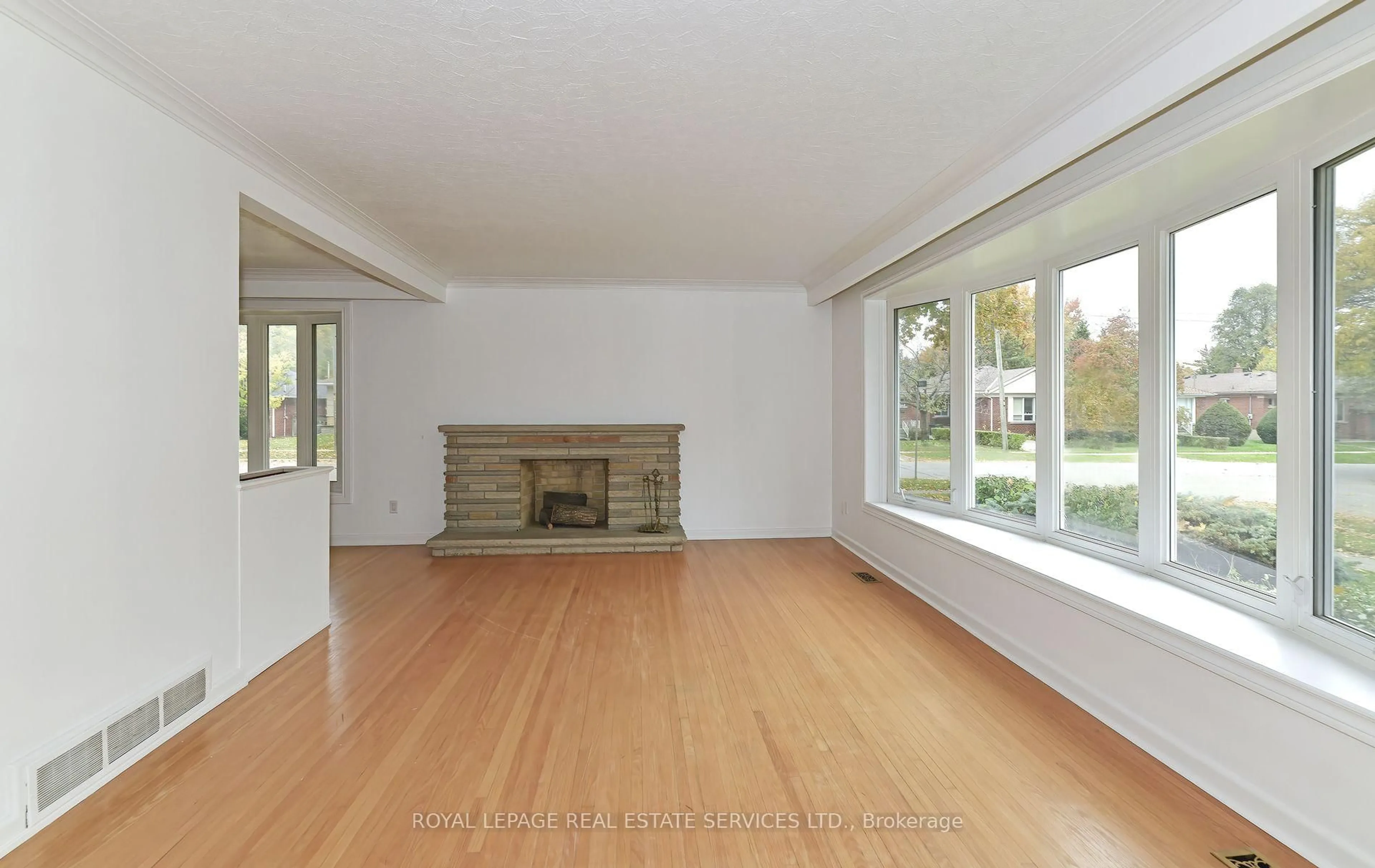 Unknown for 3 Kellogg St, Toronto Ontario M8Z 4C6