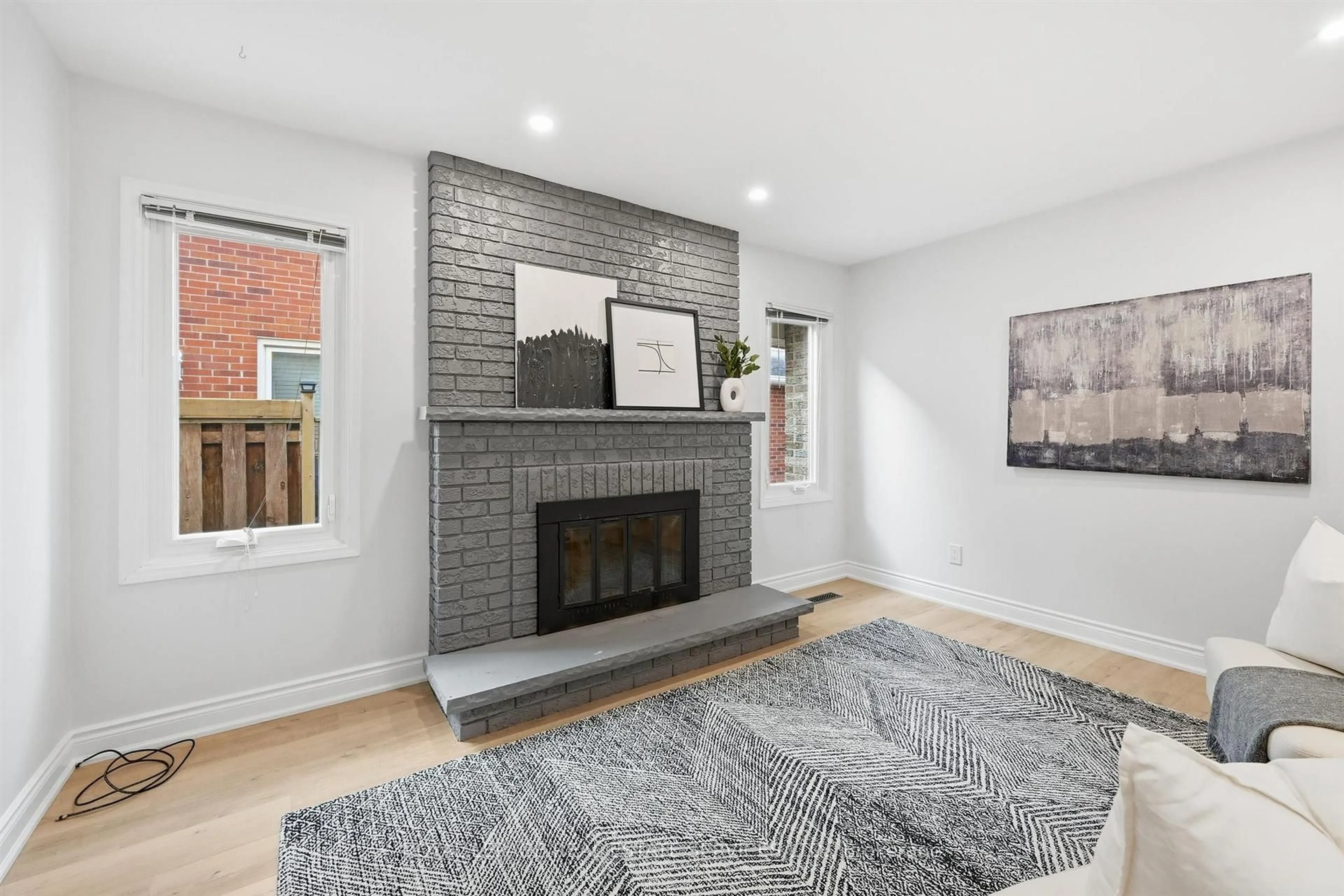 Unknown for 426 Parkridge Cres, Oakville Ontario L6M 1B2