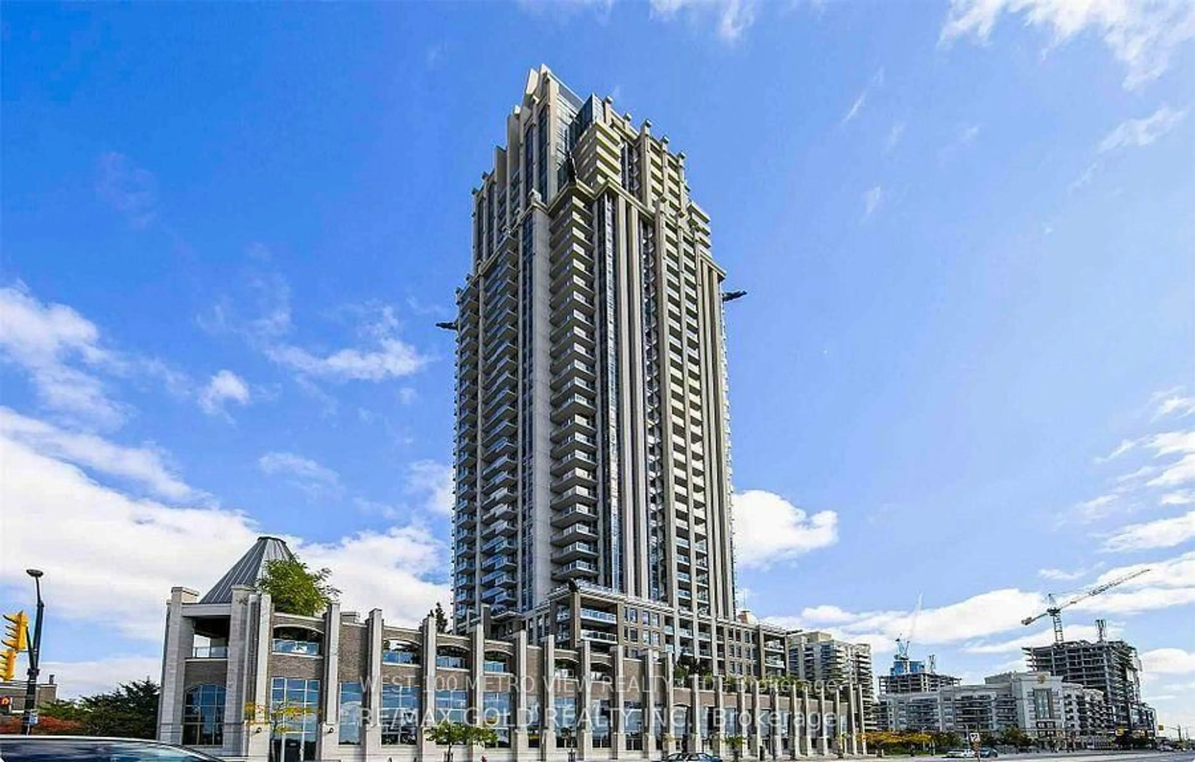 Indoor foyer for 388 Prince Of Wales Dr #414, Mississauga Ontario L6M 3G8