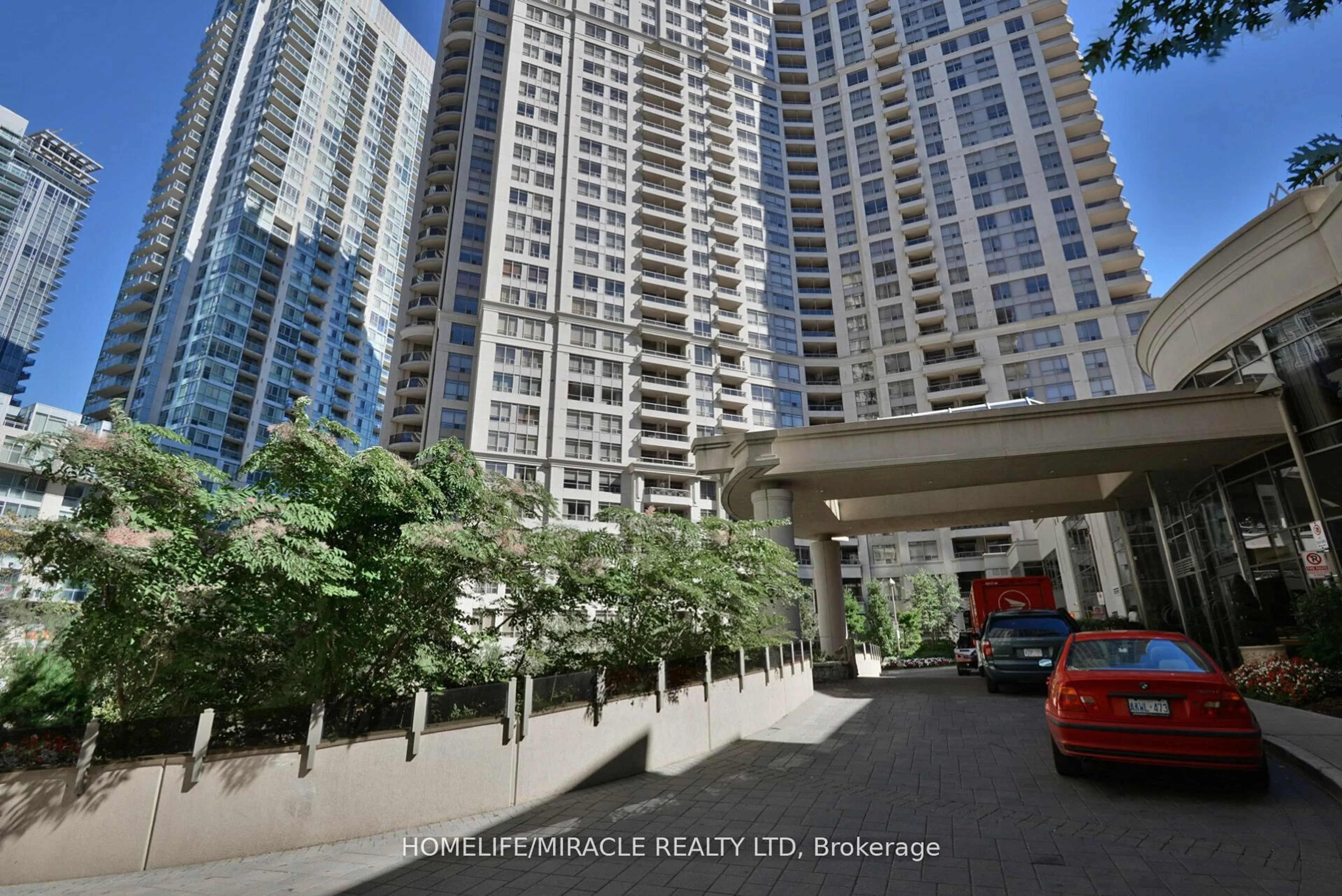 Unknown for 3880 Duke Of York Blvd #807, Mississauga Ontario L5B 4M7