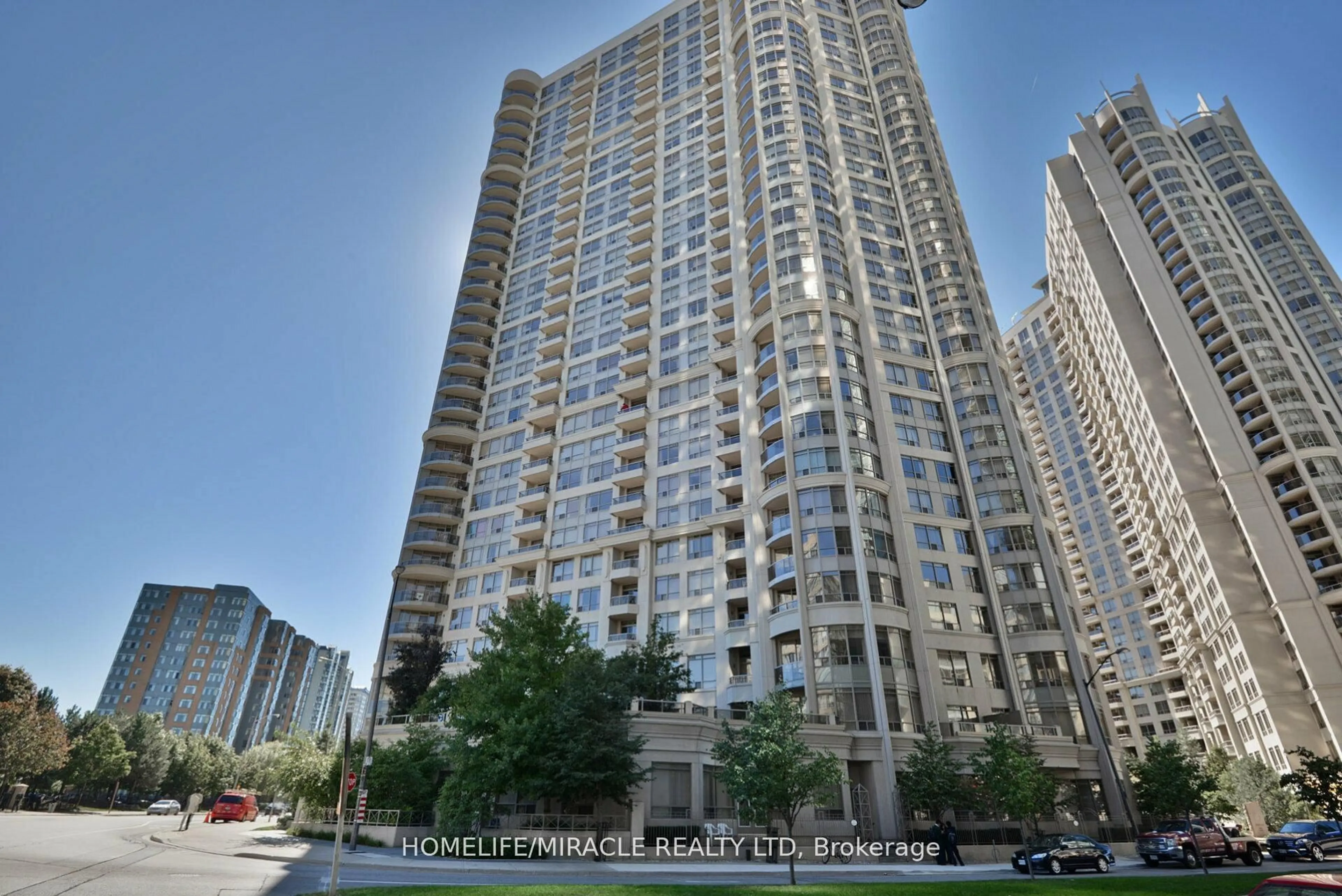 Unknown for 3880 Duke Of York Blvd #807, Mississauga Ontario L5B 4M7