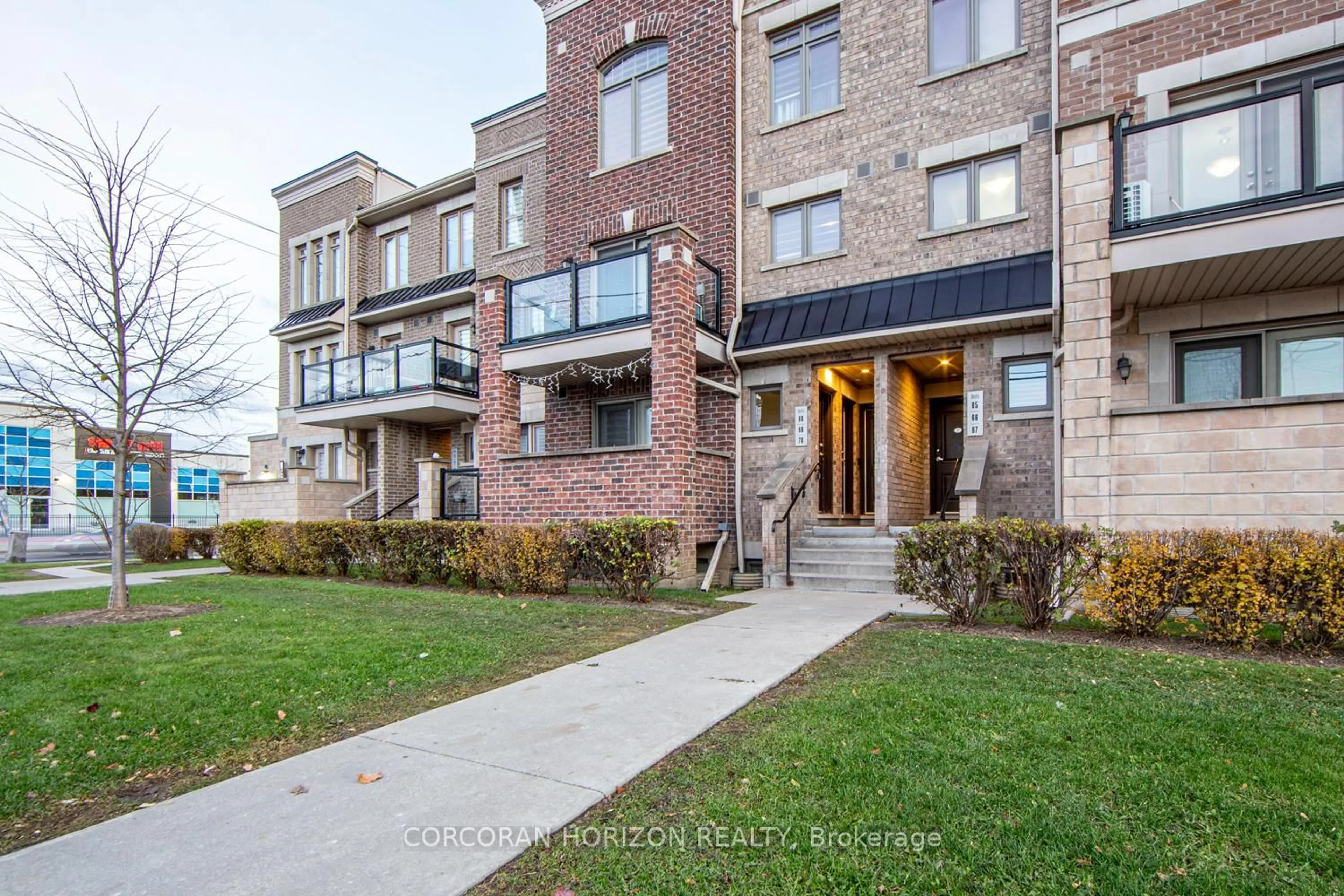 Home with brick exterior material, unknown for 2315 Sheppard Ave #70, Toronto Ontario M9M 3A4