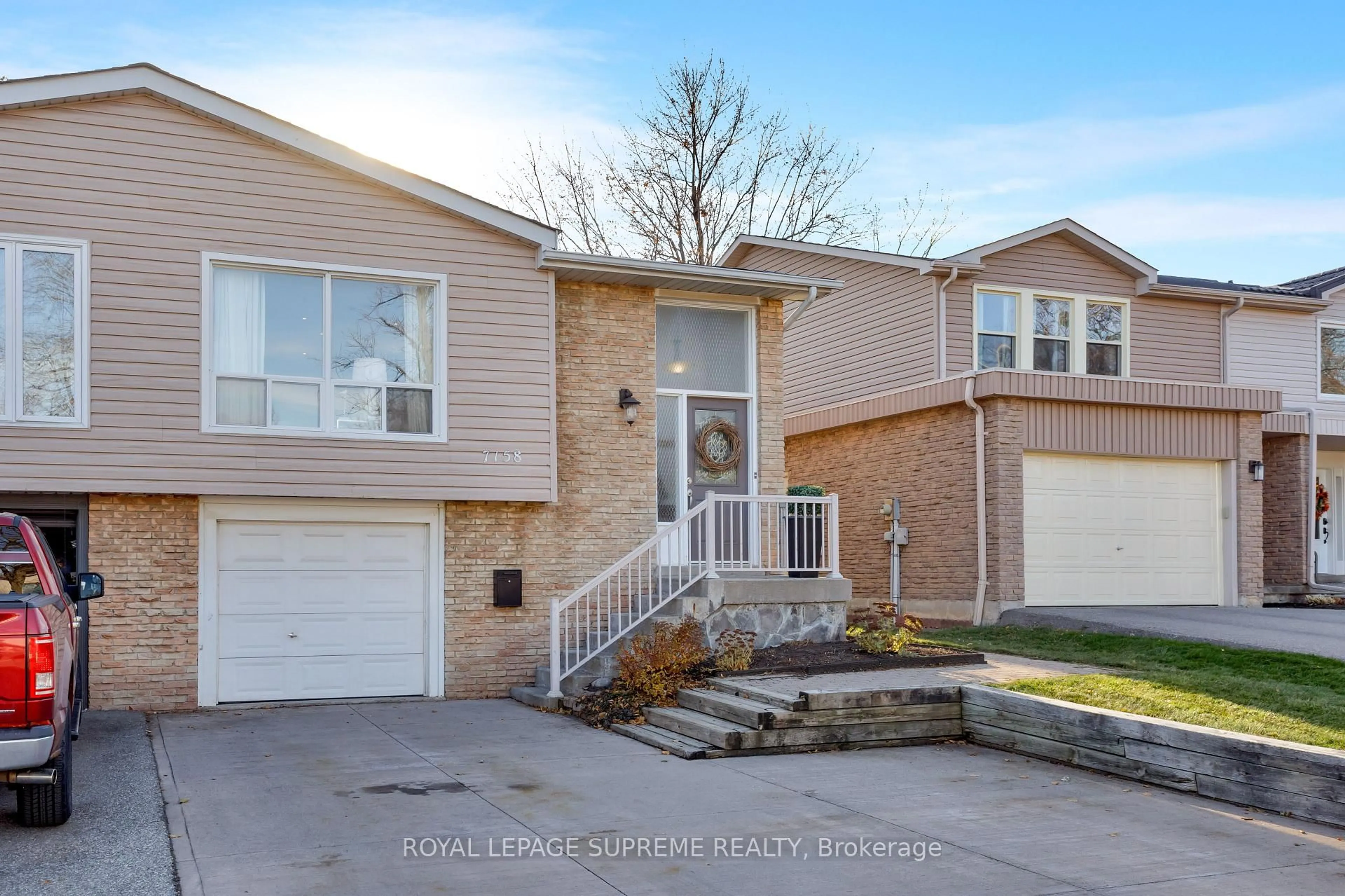 Unknown for 7158 Ridgeland Cres, Mississauga Ontario L5N 1Y9