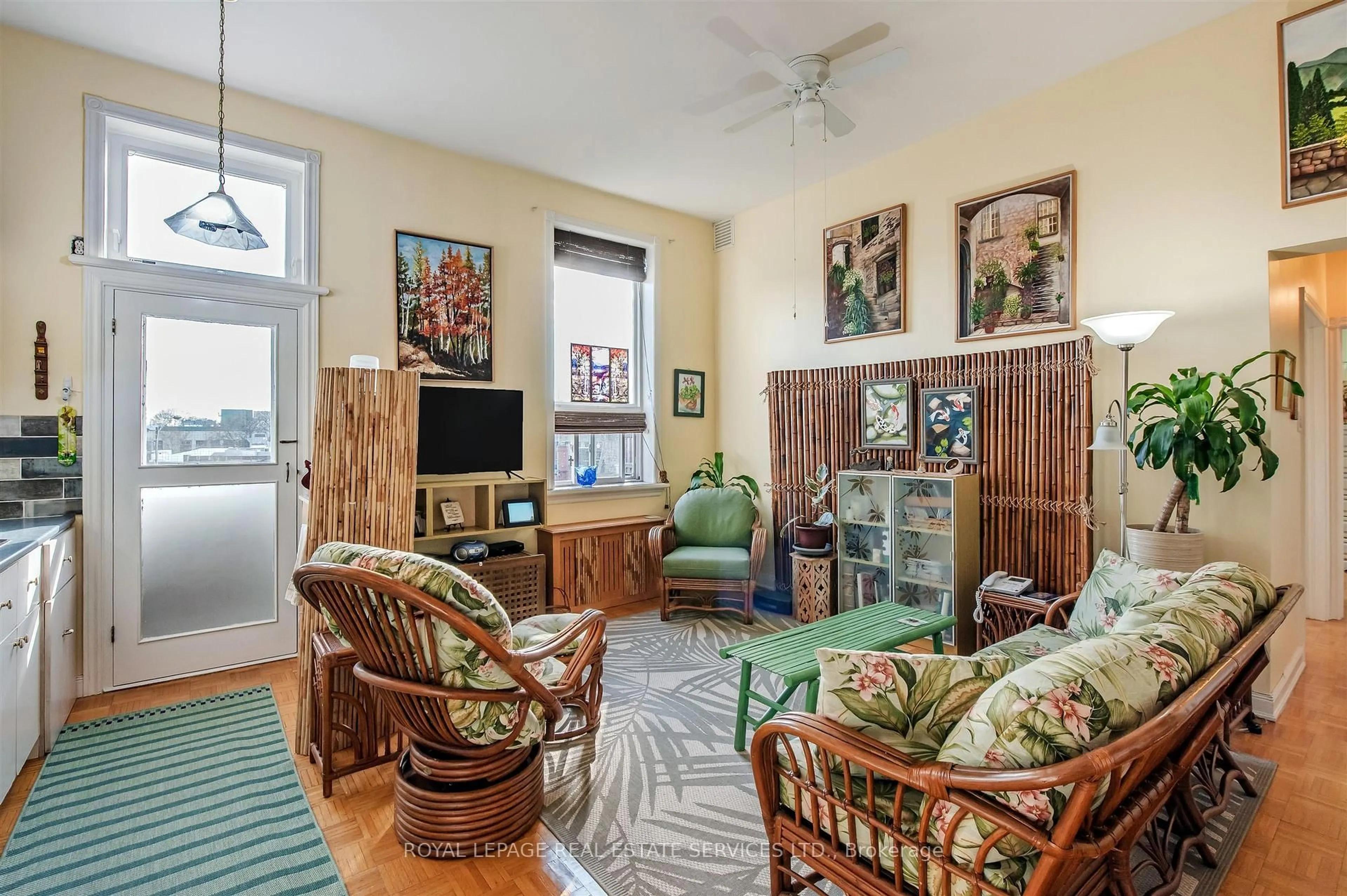 Living room with furniture, unknown for 2847 Dundas Ave #9, Toronto Ontario M6P 1Y6