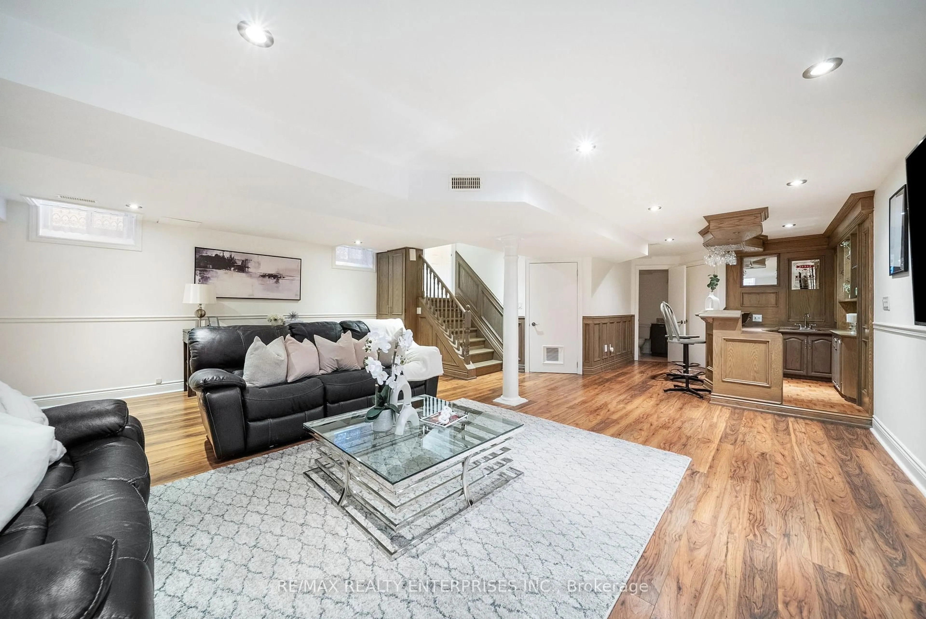 Living room with furniture, unknown for 5454 Wilderness Tr, Mississauga Ontario L4Z 4A5