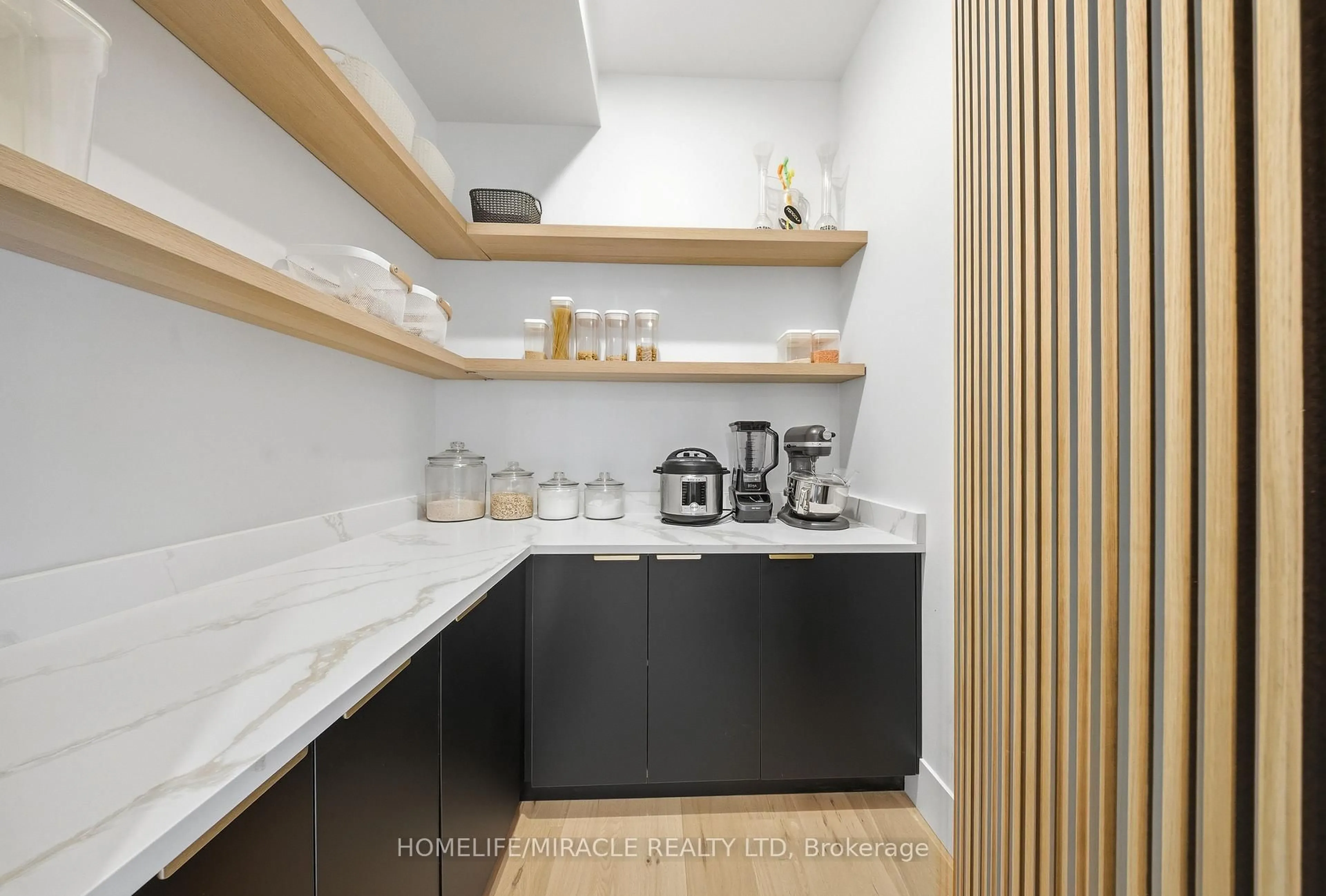 Contemporary kitchen, ceramic/tile floor for 1653 Glenburnie Rd, Mississauga Ontario L5G 3E4