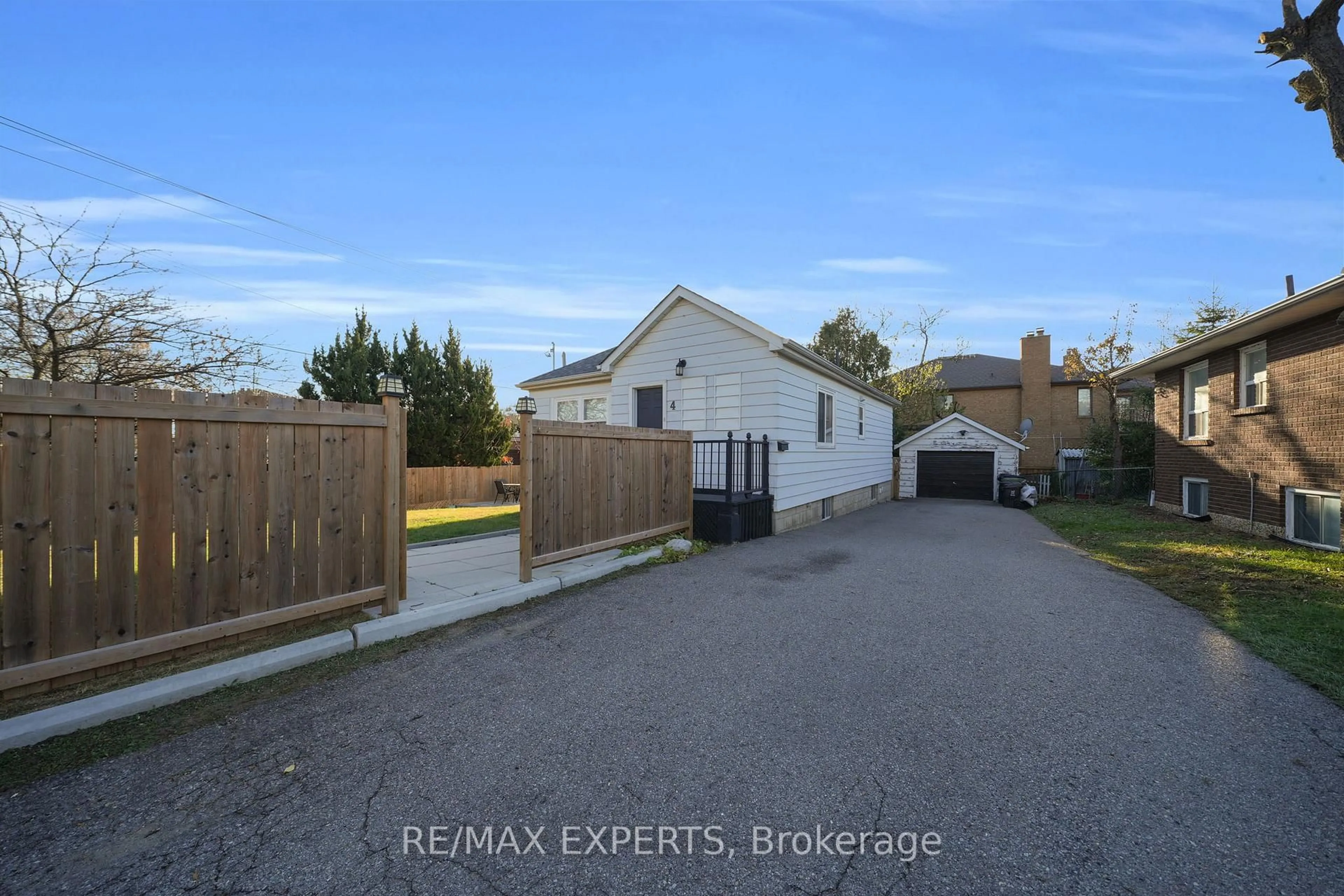 A pic from outside/outdoor area/front of a property/back of a property/a pic from drone, street for 4 Larchmere Ave, Toronto Ontario M9L 2N1