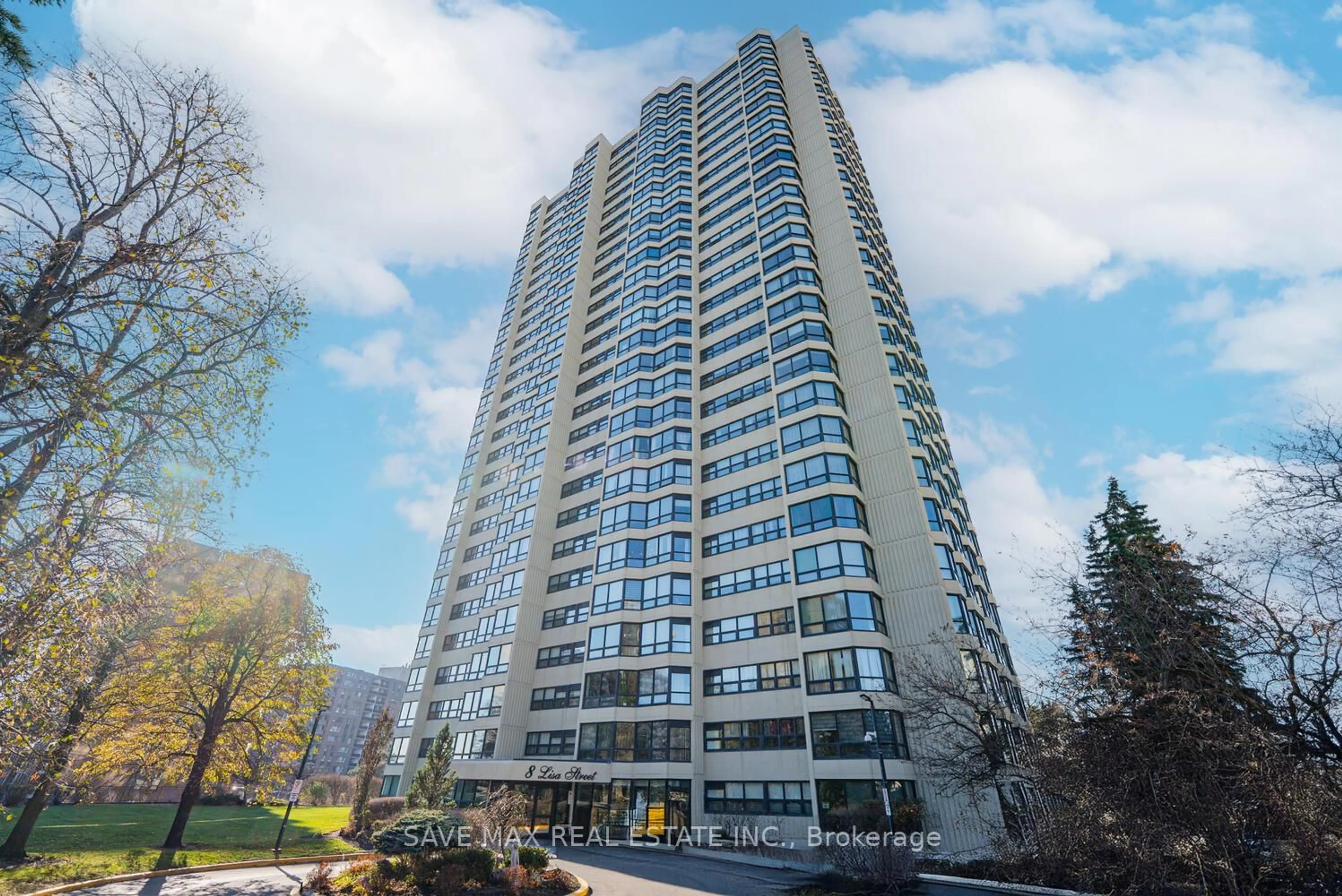 A pic from outside/outdoor area/front of a property/back of a property/a pic from drone, building for 8 Lisa St #307, Brampton Ontario L6T 4S6