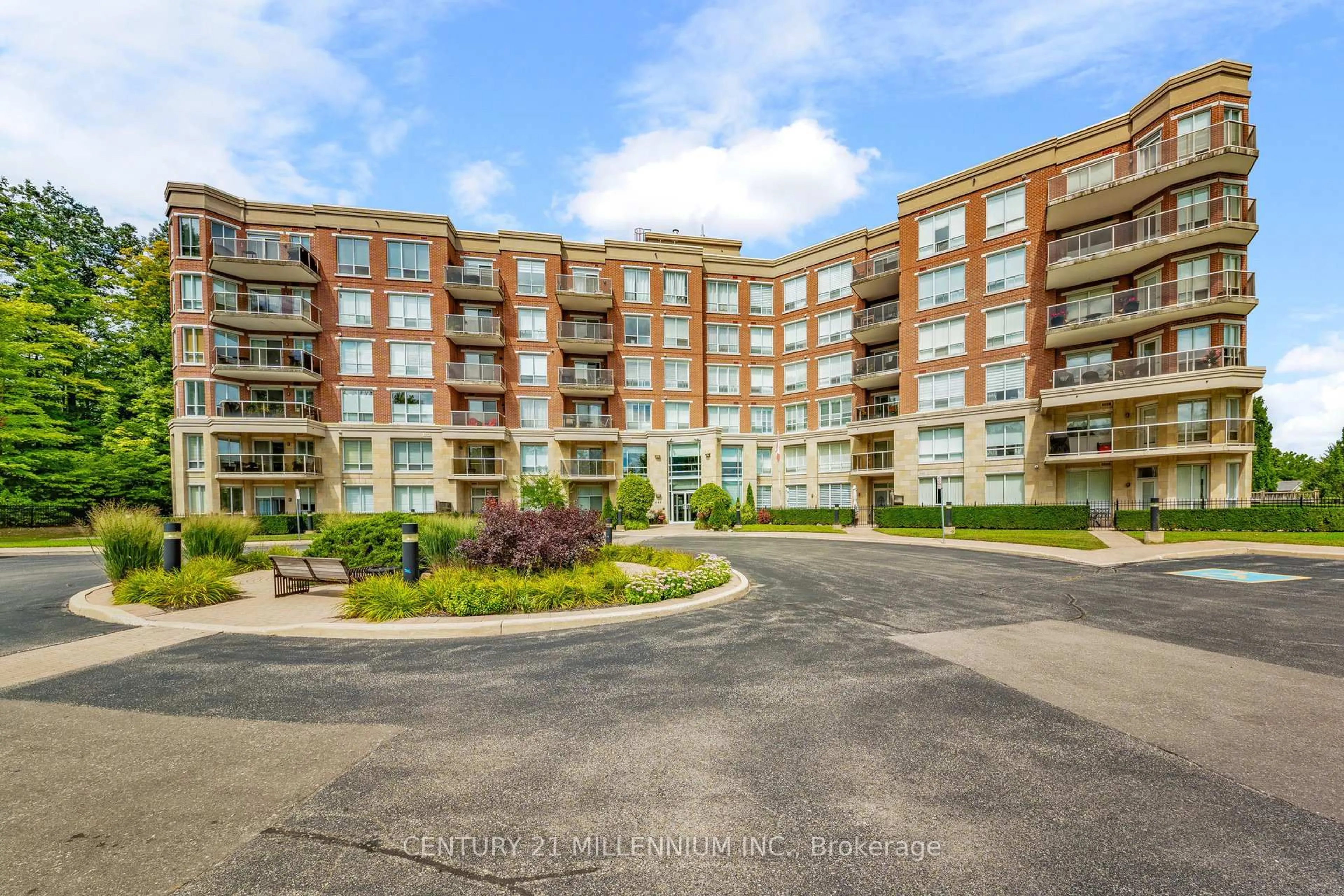 A pic from outside/outdoor area/front of a property/back of a property/a pic from drone, unknown for 483 Faith Dr #PH4, Mississauga Ontario L5R 0A1