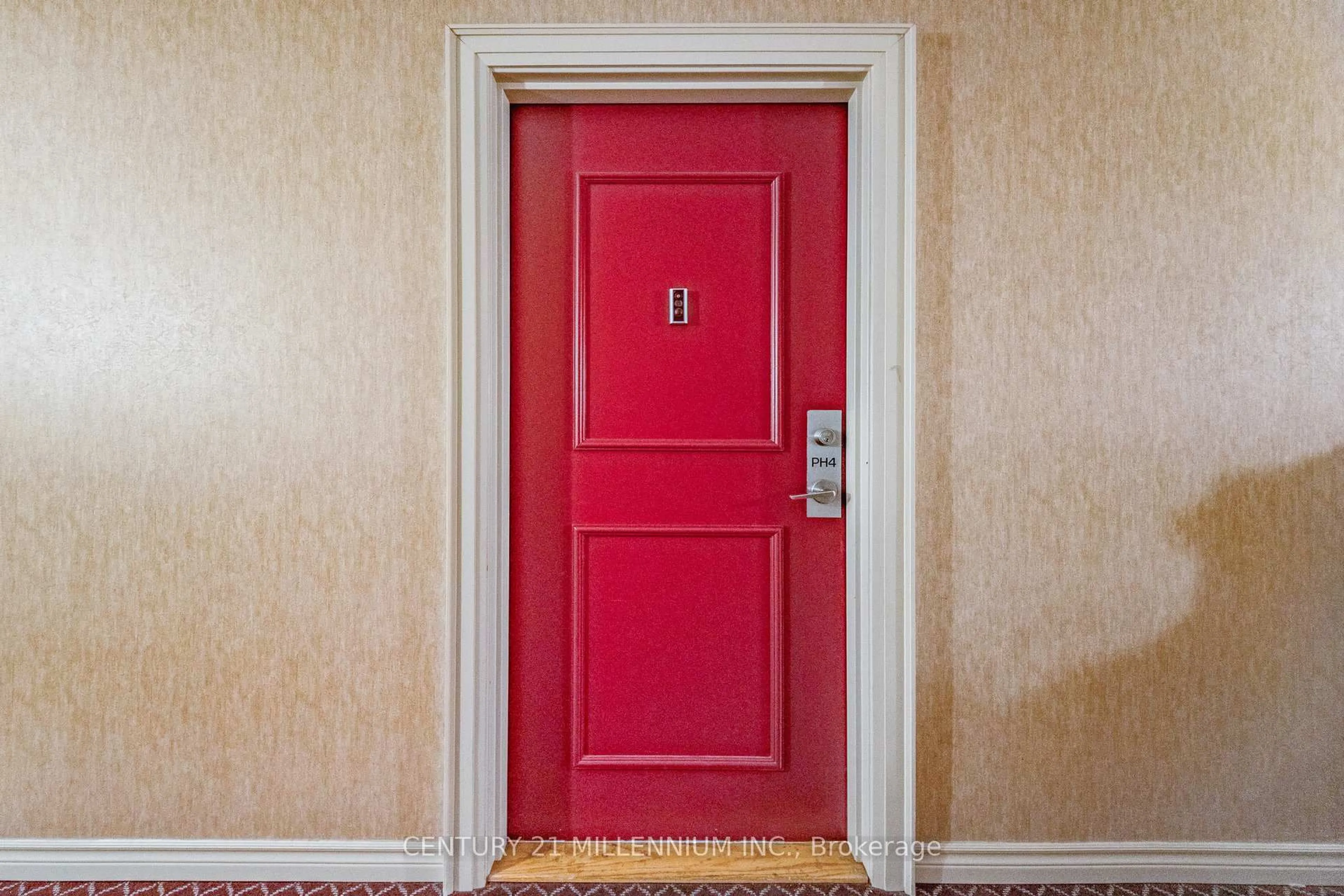 Indoor entryway for 483 Faith Dr #PH4, Mississauga Ontario L5R 0A1