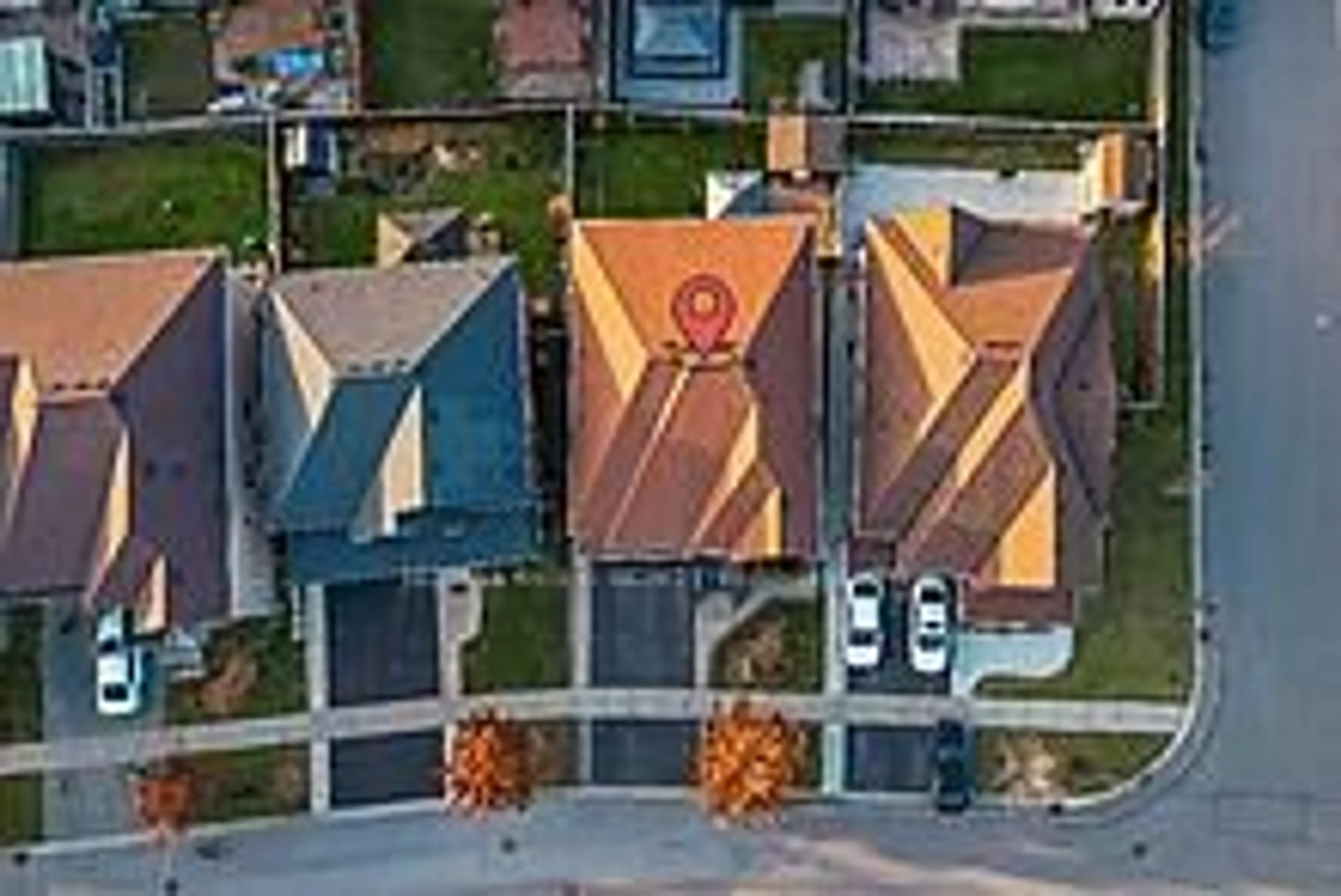 A pic from outside/outdoor area/front of a property/back of a property/a pic from drone, street for 66 Kalmia Rd, Brampton Ontario L6X 4N4