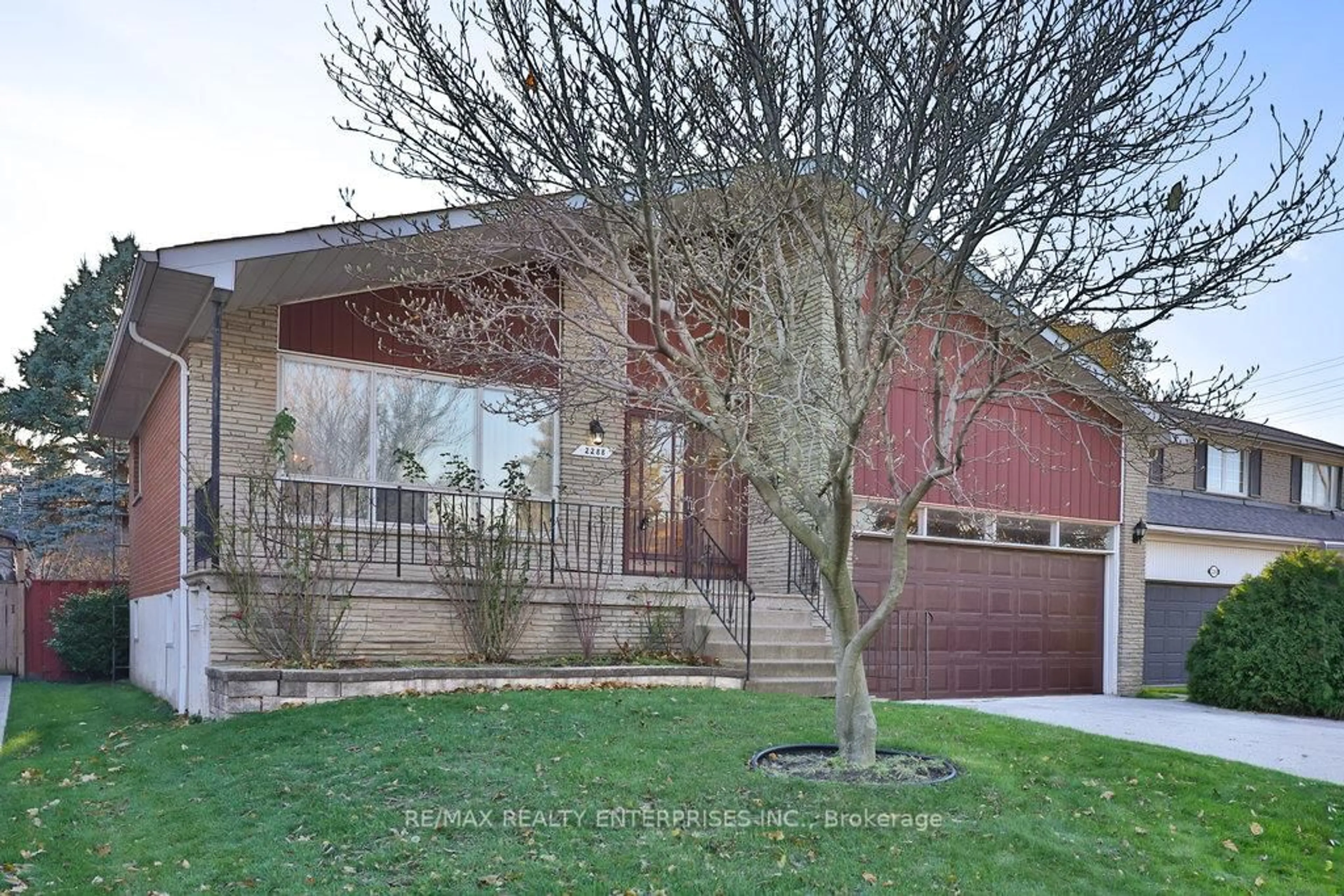 Home with brick exterior material, street for 2288 Hensall St, Mississauga Ontario L5A 2S9