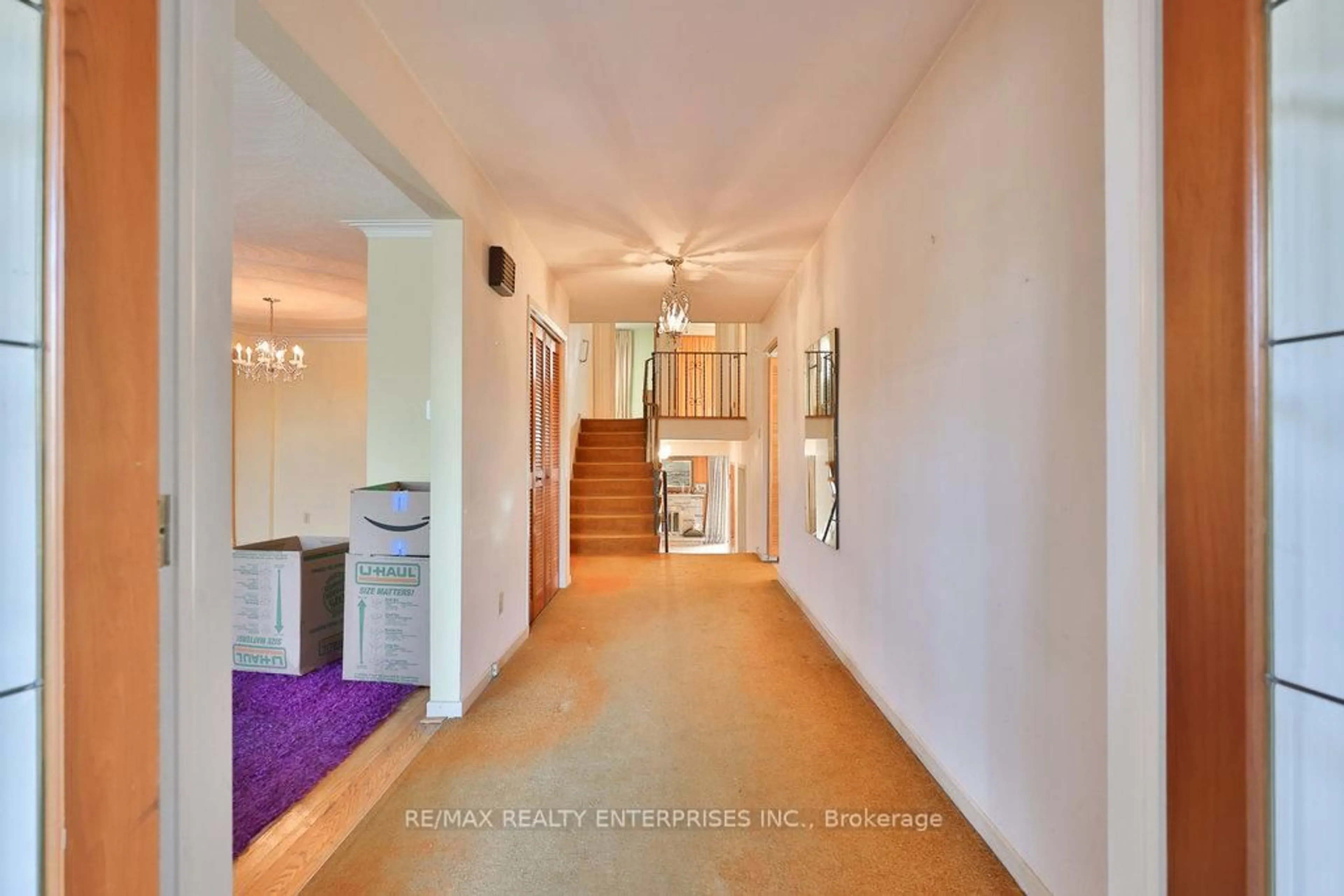 Unknown for 2288 Hensall St, Mississauga Ontario L5A 2S9