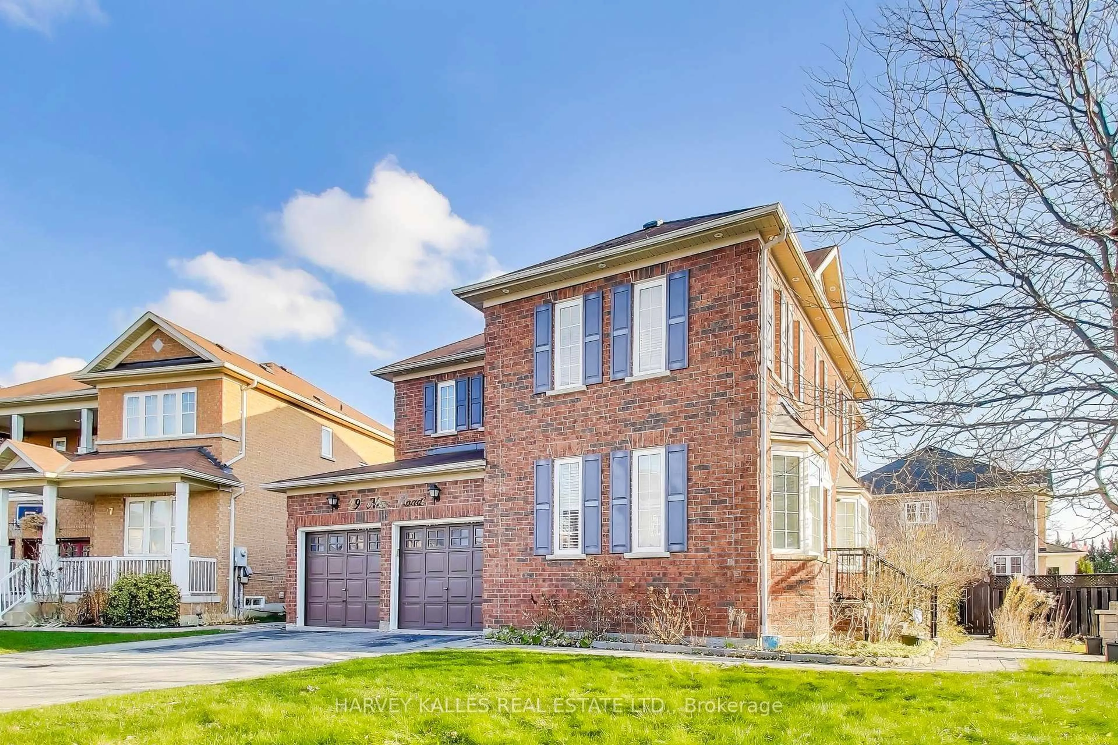 Home with brick exterior material, street for 29 Ness Rd, Brampton Ontario L6Y 5N9