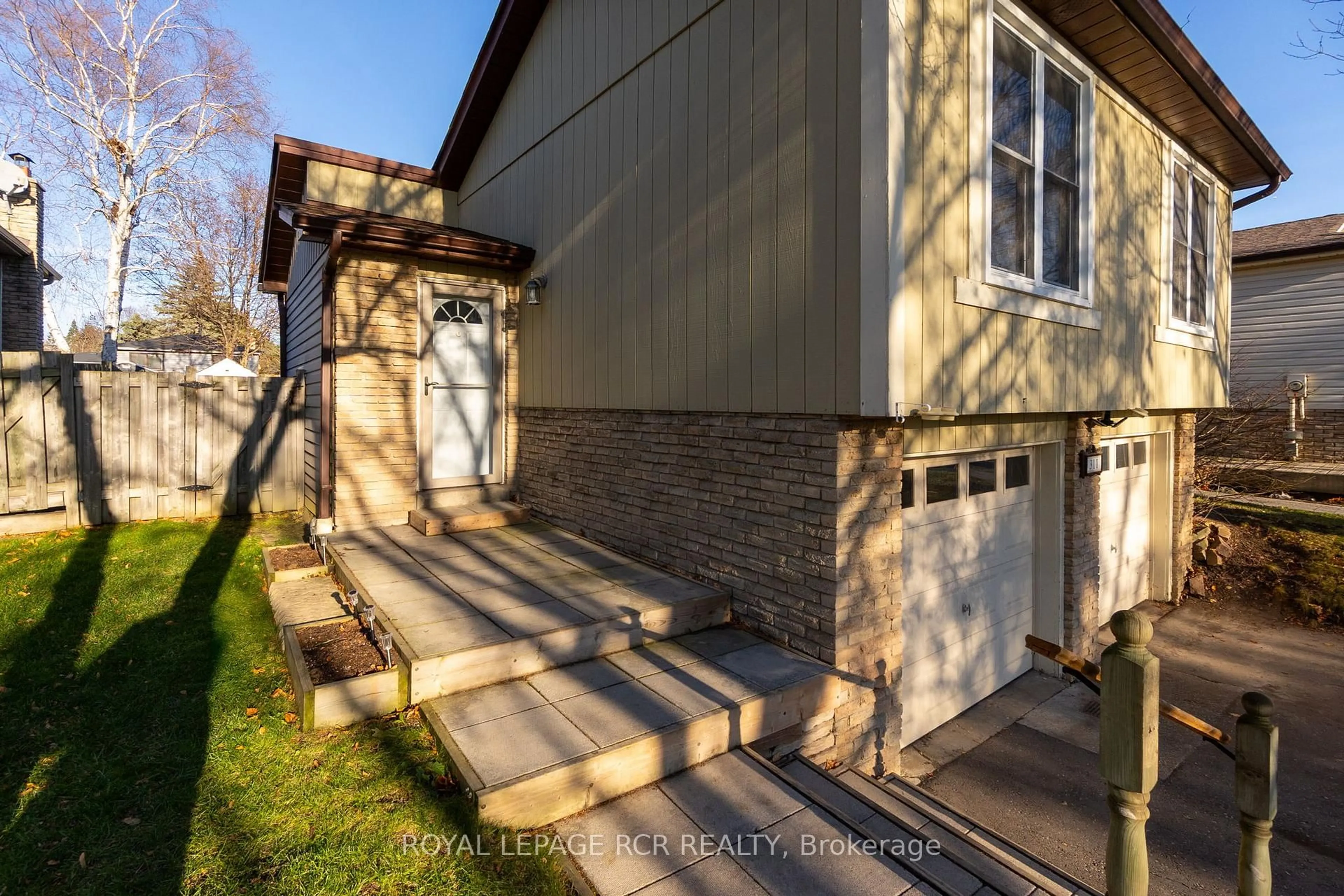 Unknown for 311 Whitehead Cres, Caledon Ontario L7E 3Y6