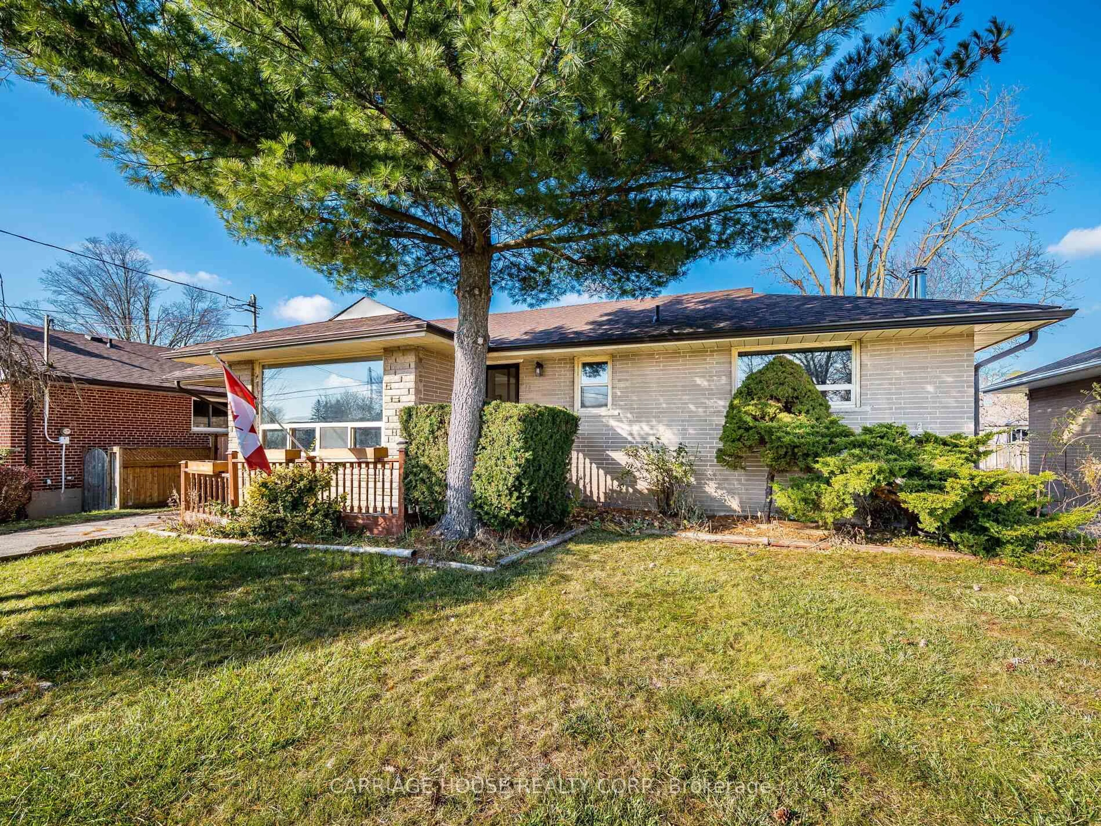 A pic from outside/outdoor area/front of a property/back of a property/a pic from drone, street for 72 Rexway Dr, Halton Hills Ontario L7G 1R1