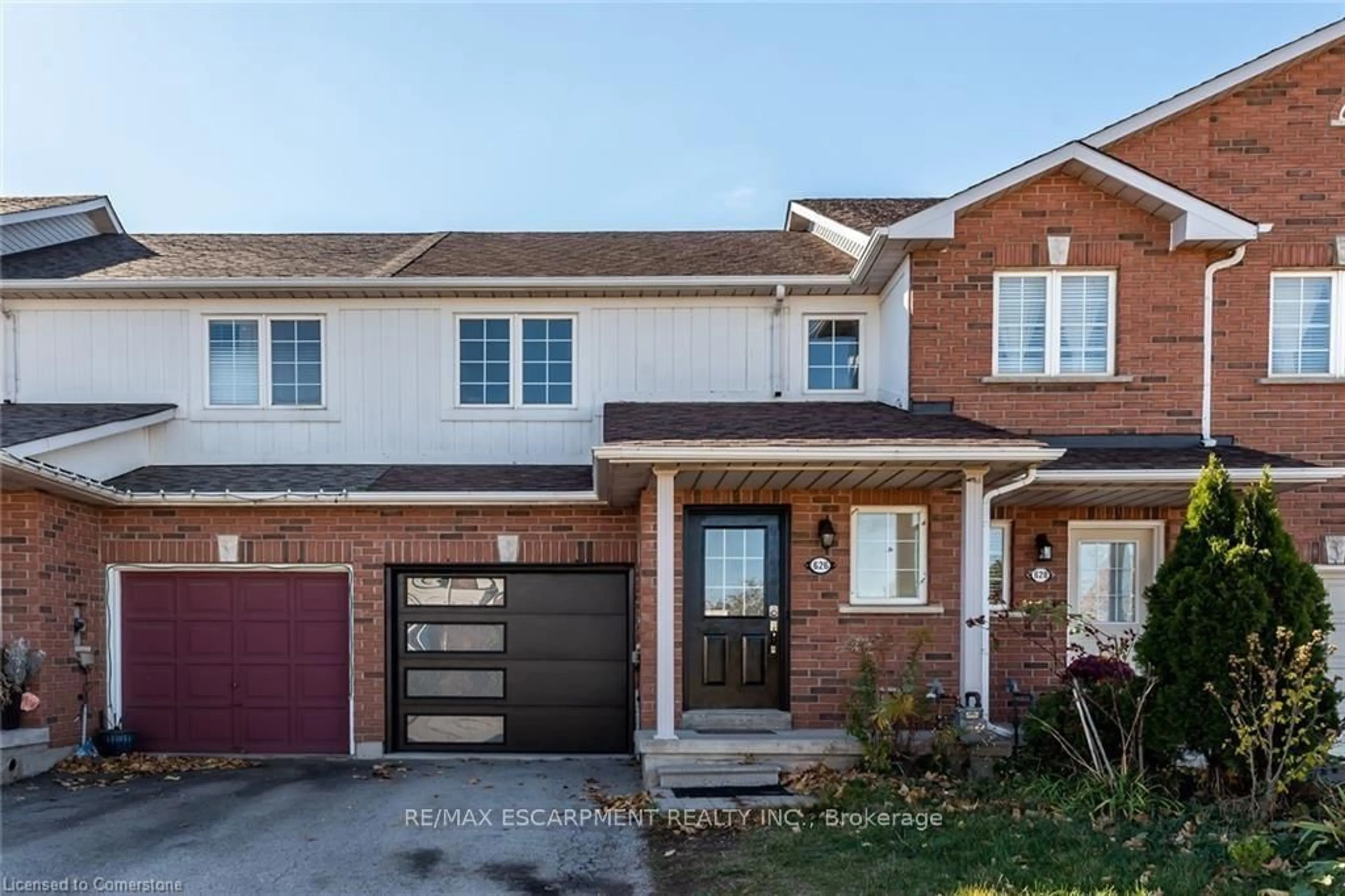 Home with brick exterior material, street for 626 Taylor Cres, Burlington Ontario L7L 7A5