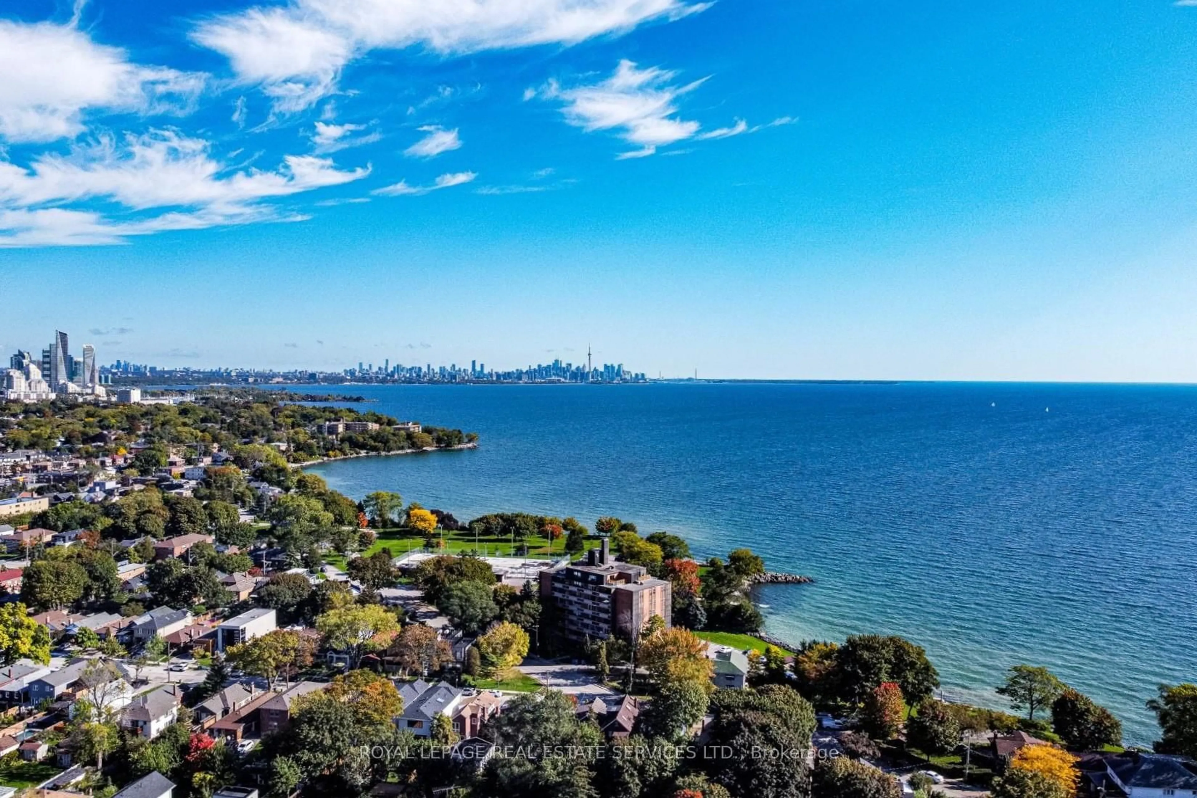 A pic from outside/outdoor area/front of a property/back of a property/a pic from drone, water/lake/river/ocean view for 8 Seventh St, Toronto Ontario M8V 3B1