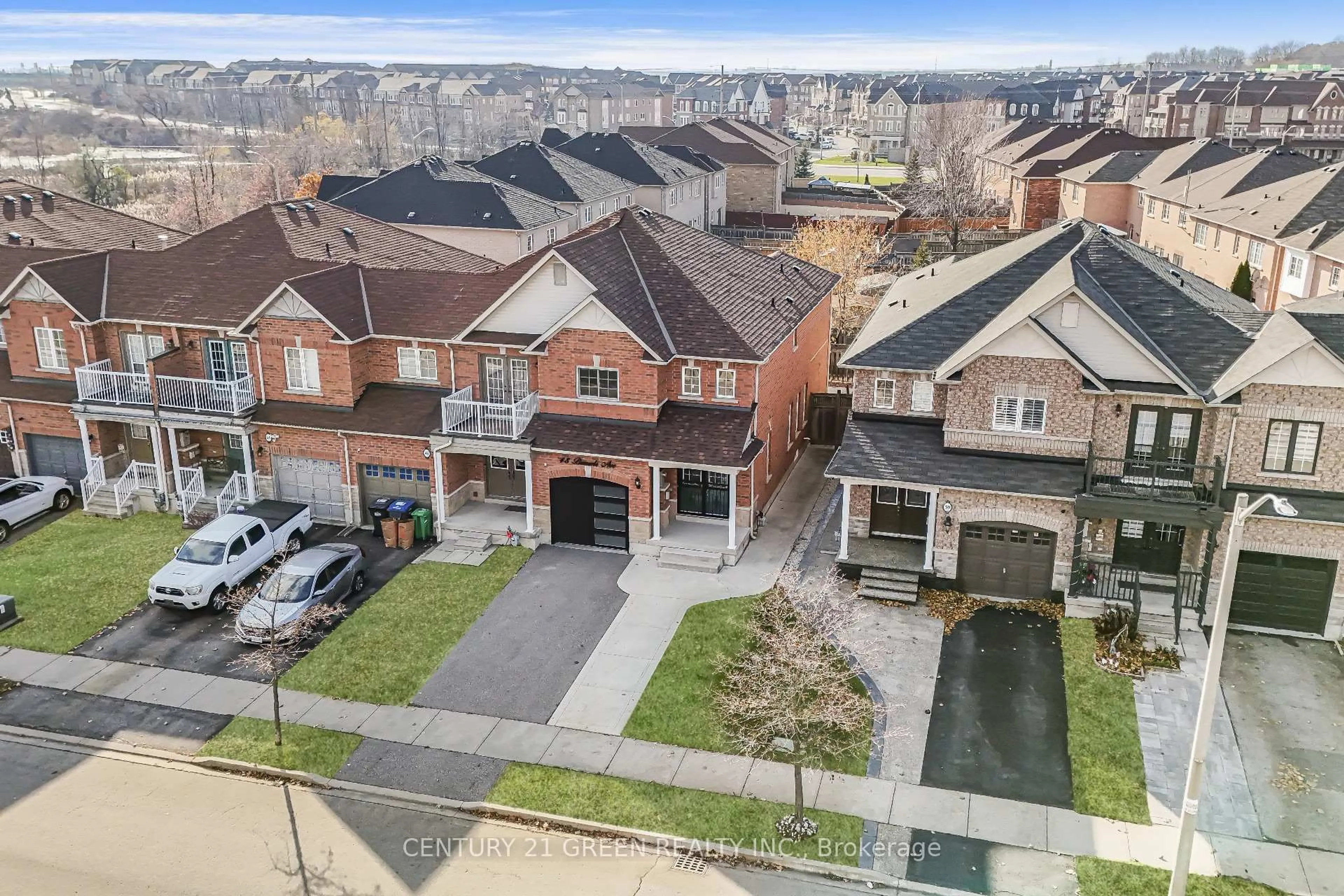 A pic from outside/outdoor area/front of a property/back of a property/a pic from drone, street for 48 Brussels Ave, Brampton Ontario L6Z 0A5