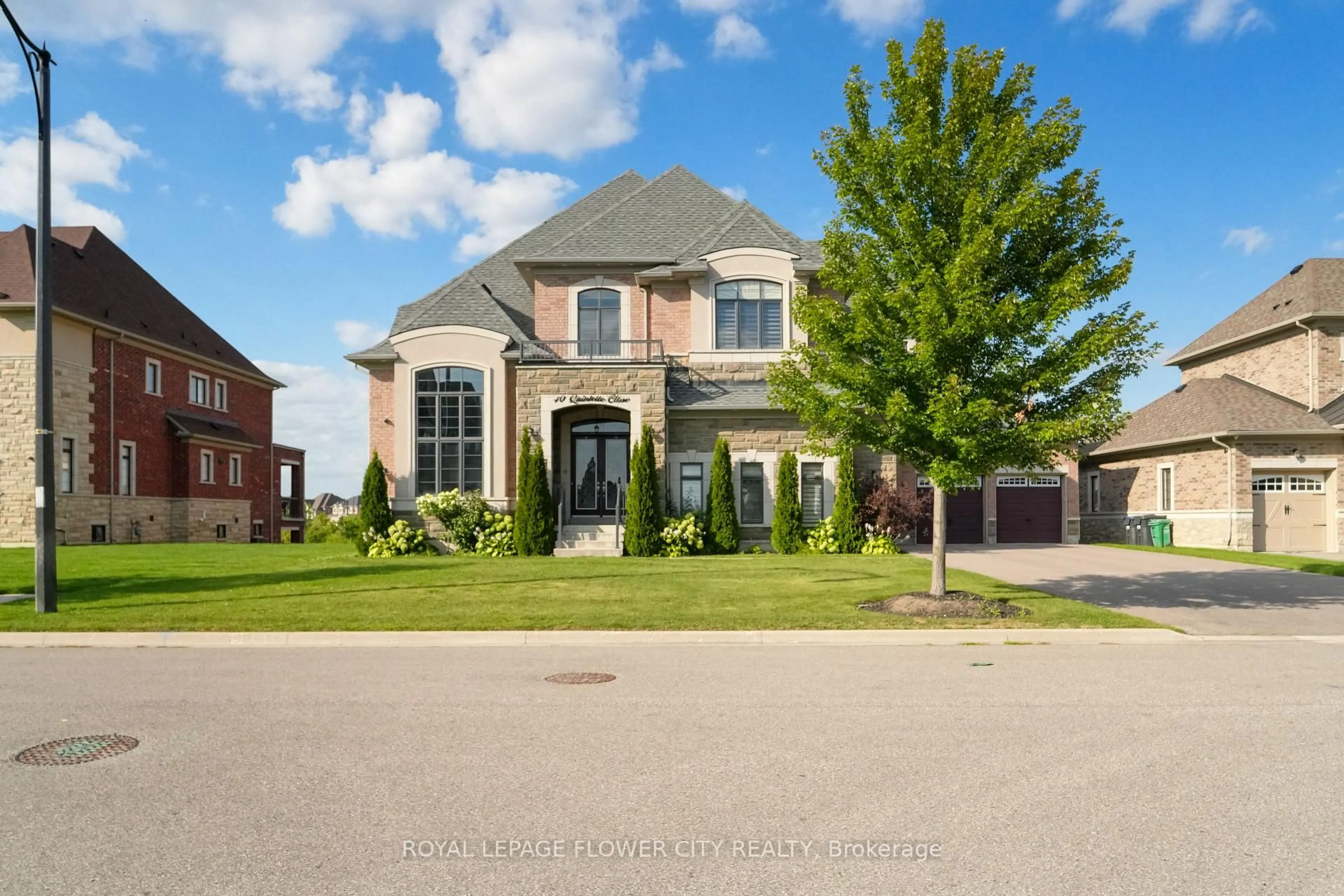 Home with brick exterior material, street for 40 Quintette Clse, Brampton Ontario L6P 4E1