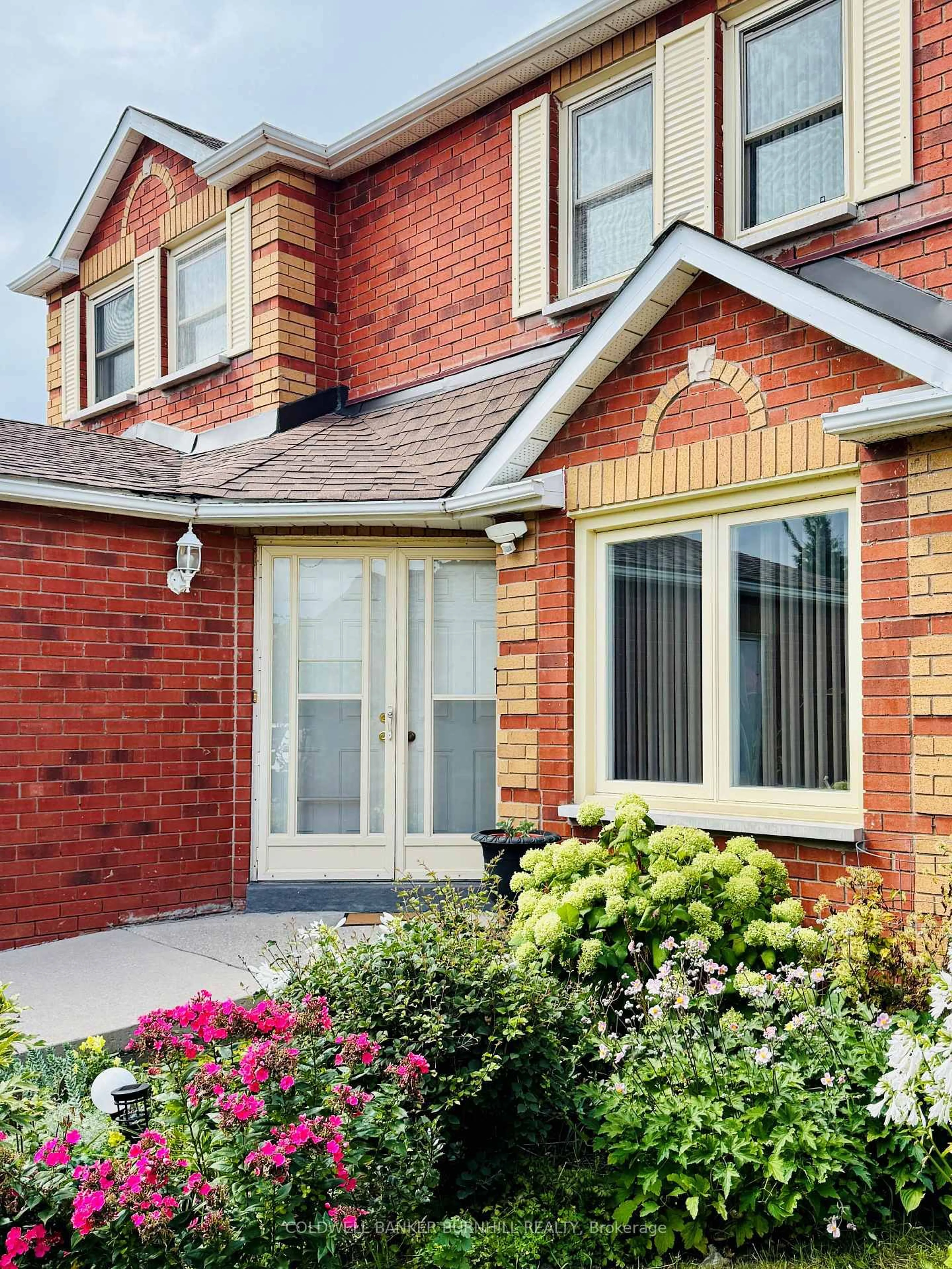 Home with brick exterior material, street for 5255 Tagish Crt, Mississauga Ontario L5R 2N6