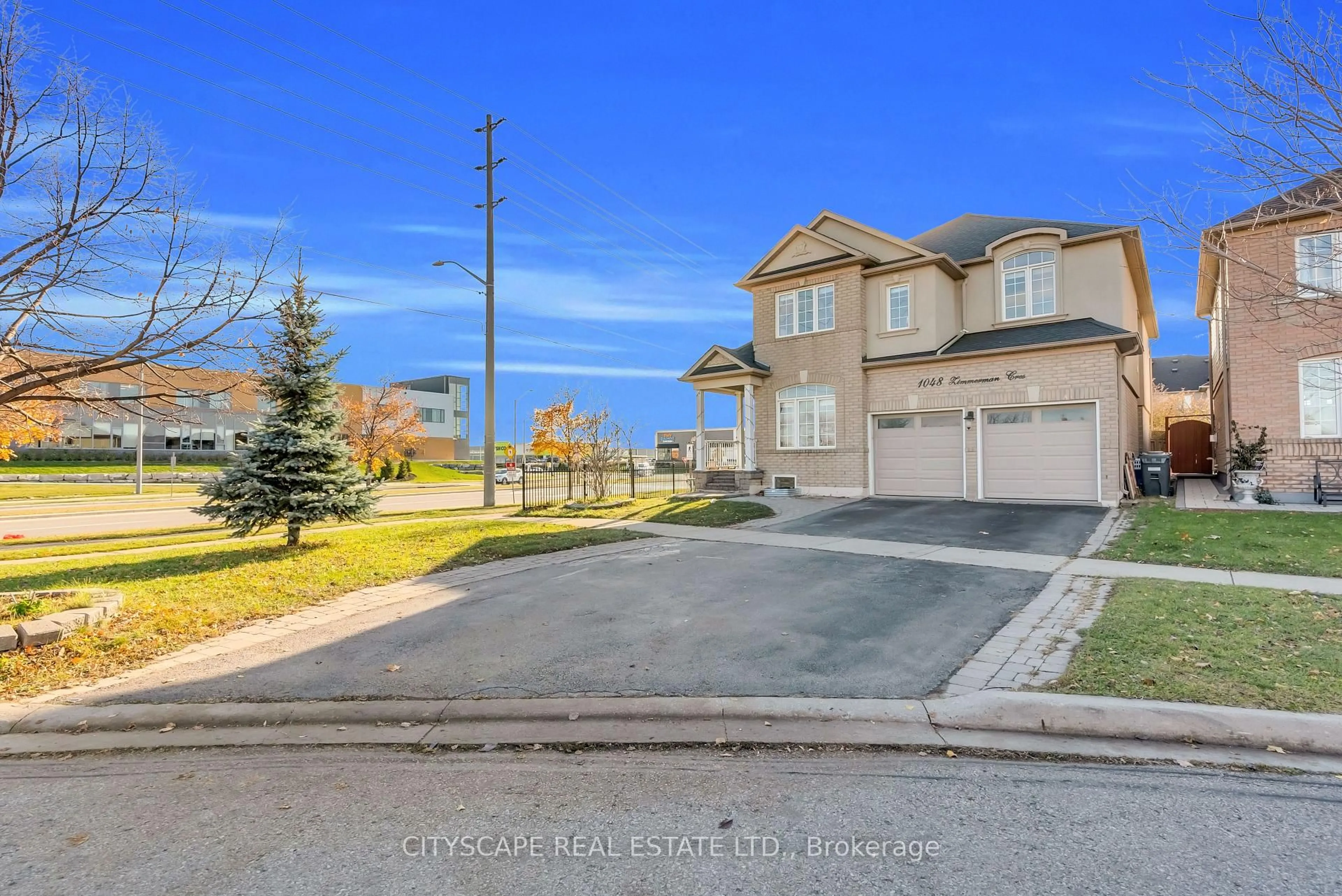 A pic from outside/outdoor area/front of a property/back of a property/a pic from drone, street for 1048 Zimmerman Cres, Milton Ontario L9T 5S6