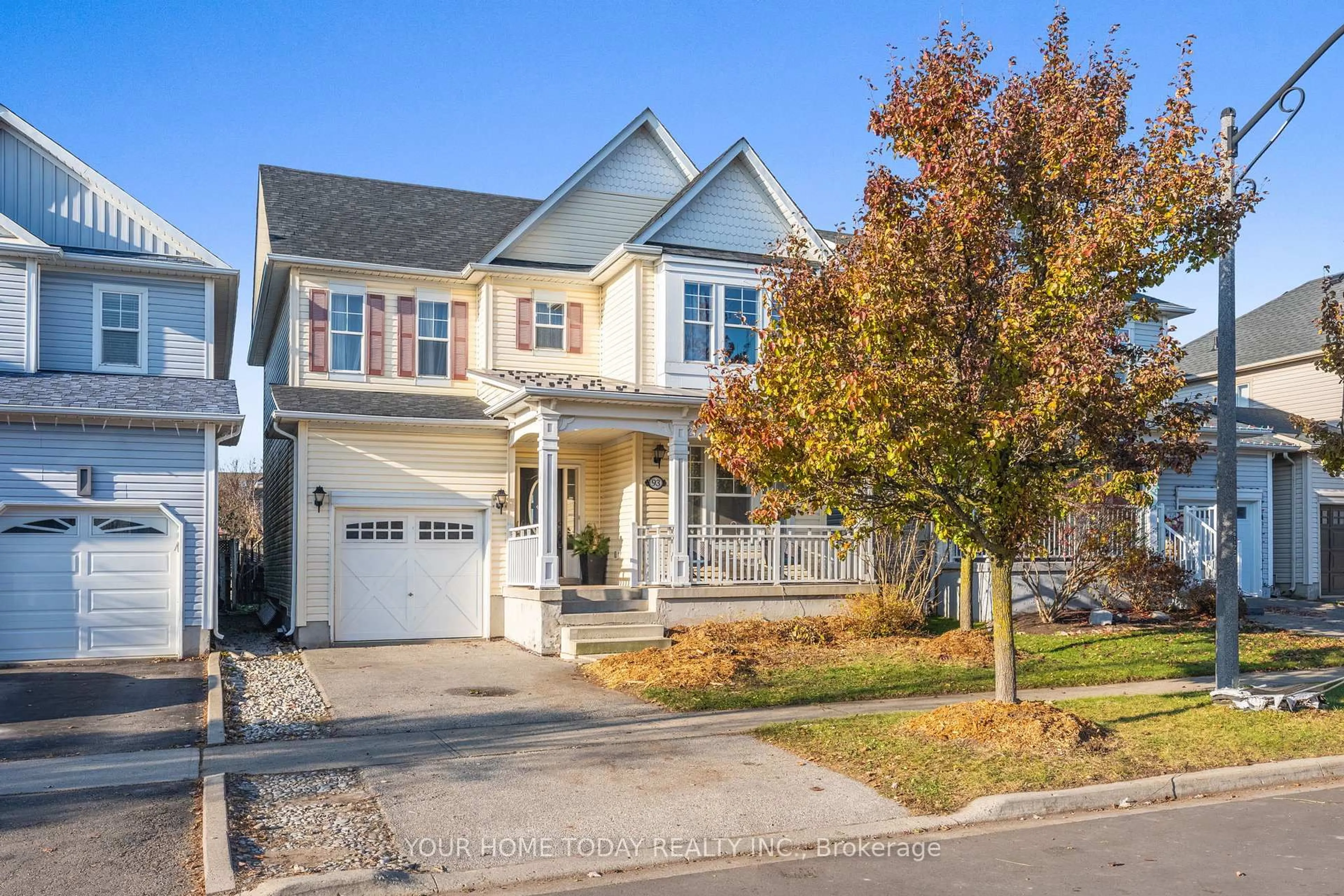 Home with vinyl exterior material, street for 93 Somerville Rd, Halton Hills Ontario L7J 2Z7