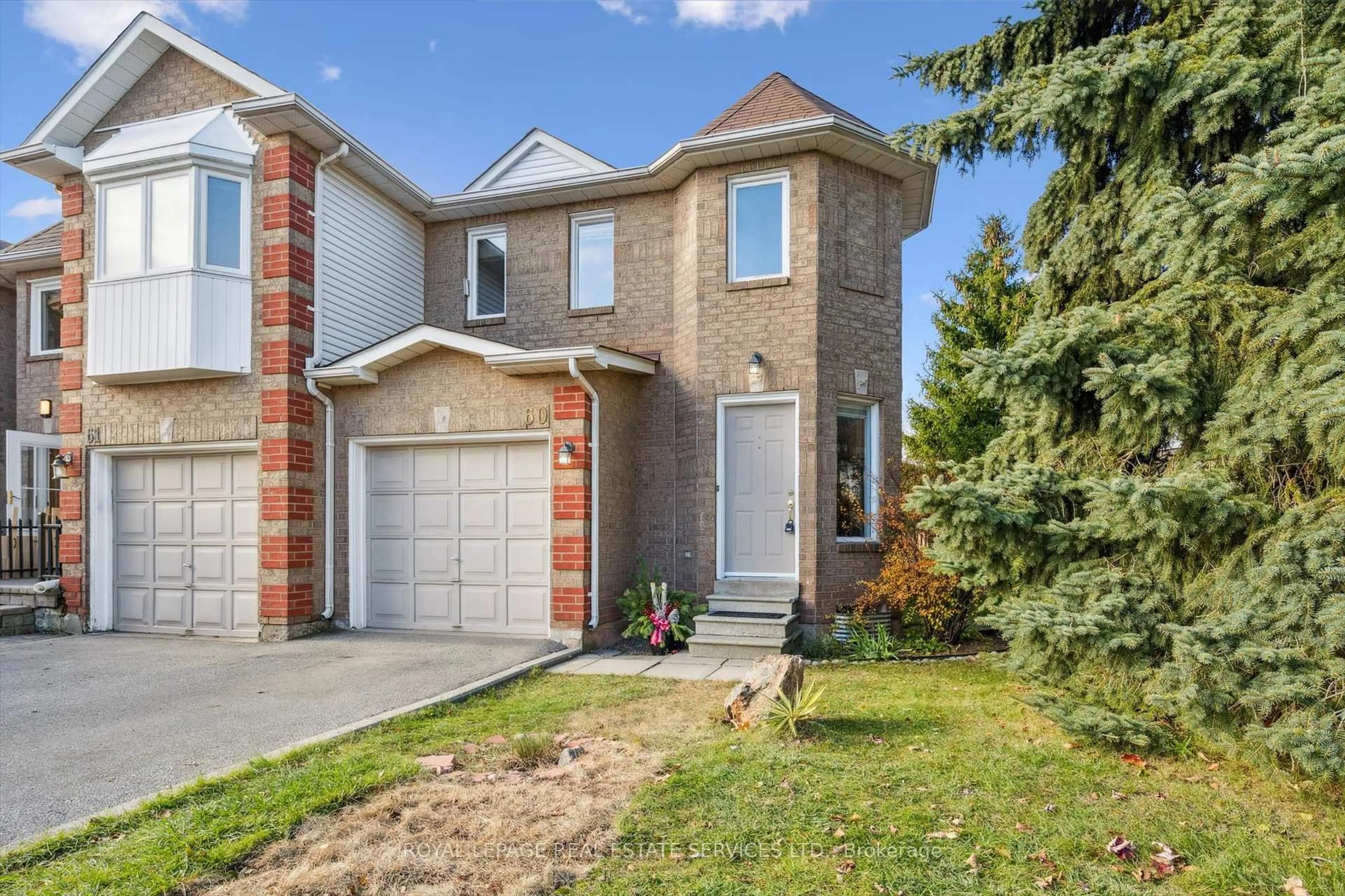 Home with brick exterior material, street for 2350 Grand Ravine Dr #60, Oakville Ontario L6H 6E2