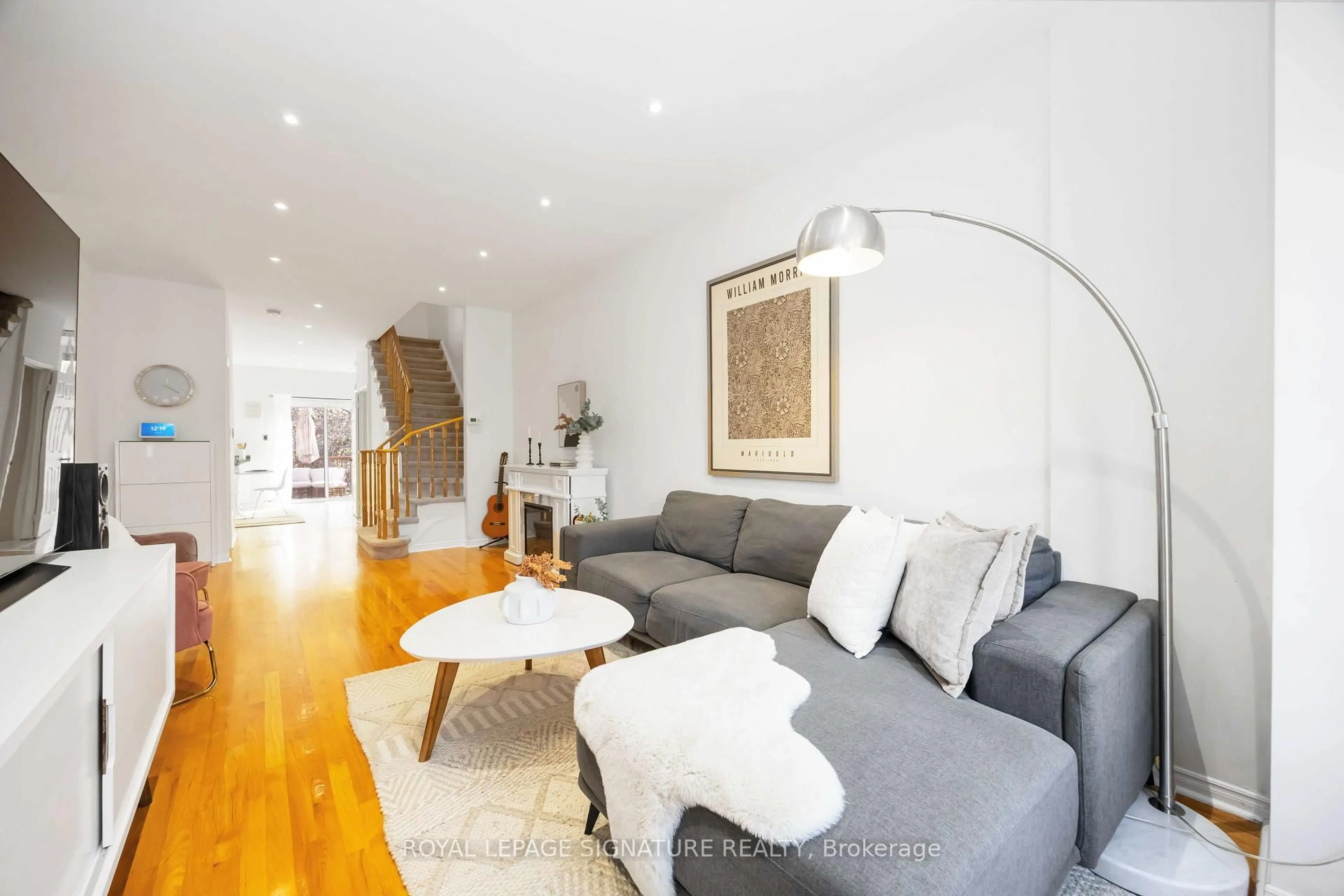 Living room with furniture, unknown for 9 Harbourview Cres, Toronto Ontario M8V 4A6