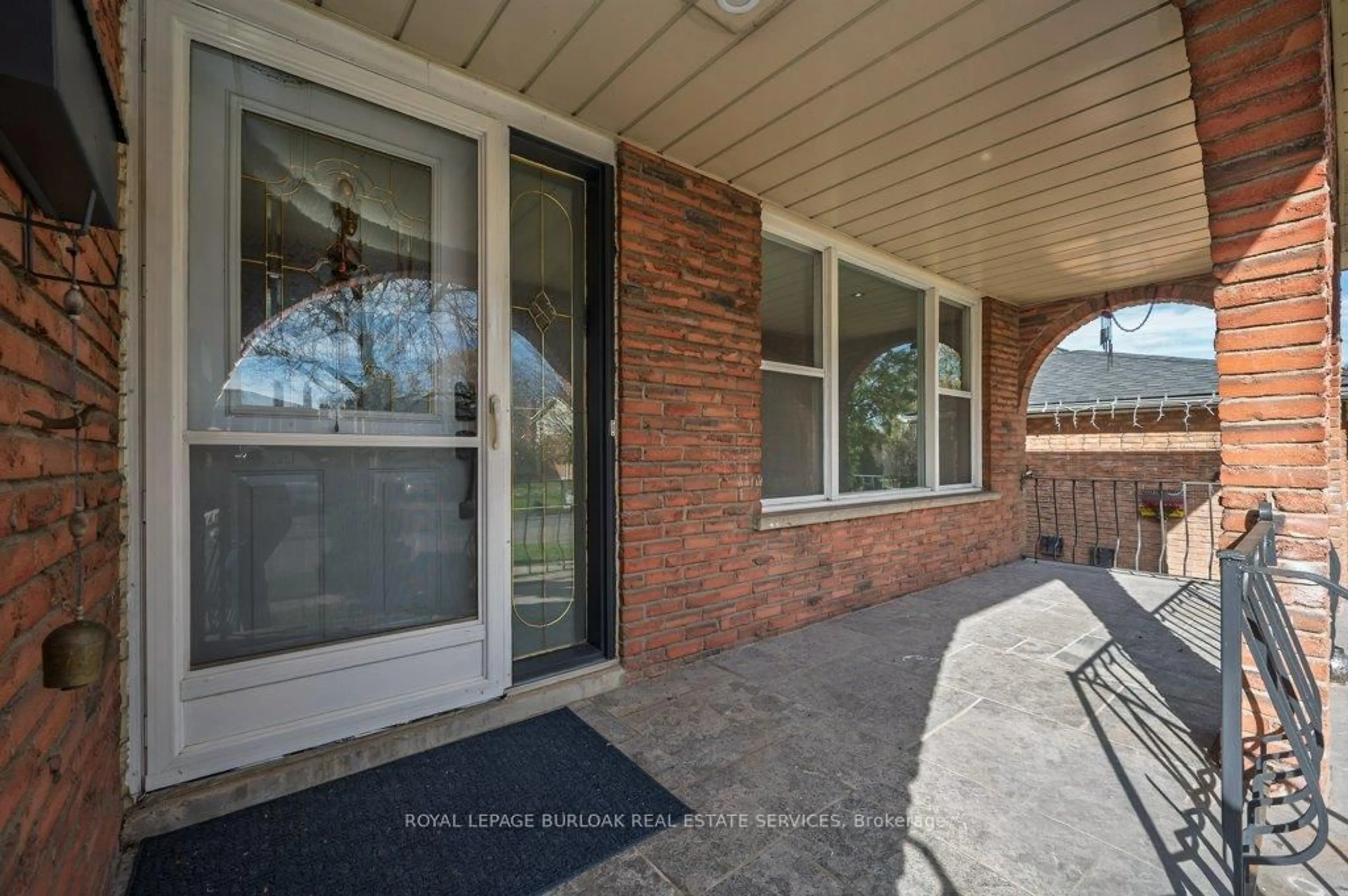 Unknown for 2523 Waterford St, Oakville Ontario L6L 5E5