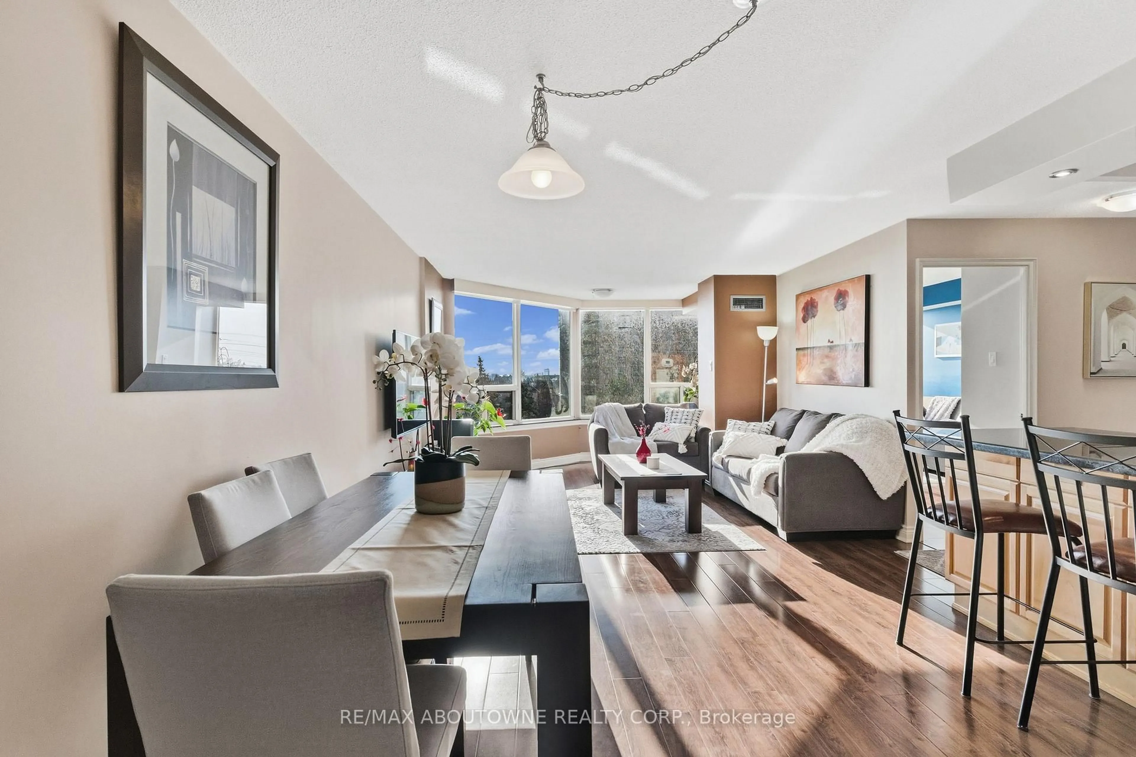 Living room with furniture, unknown for 700 Constellation Dr #501, Mississauga Ontario L5R 3G8