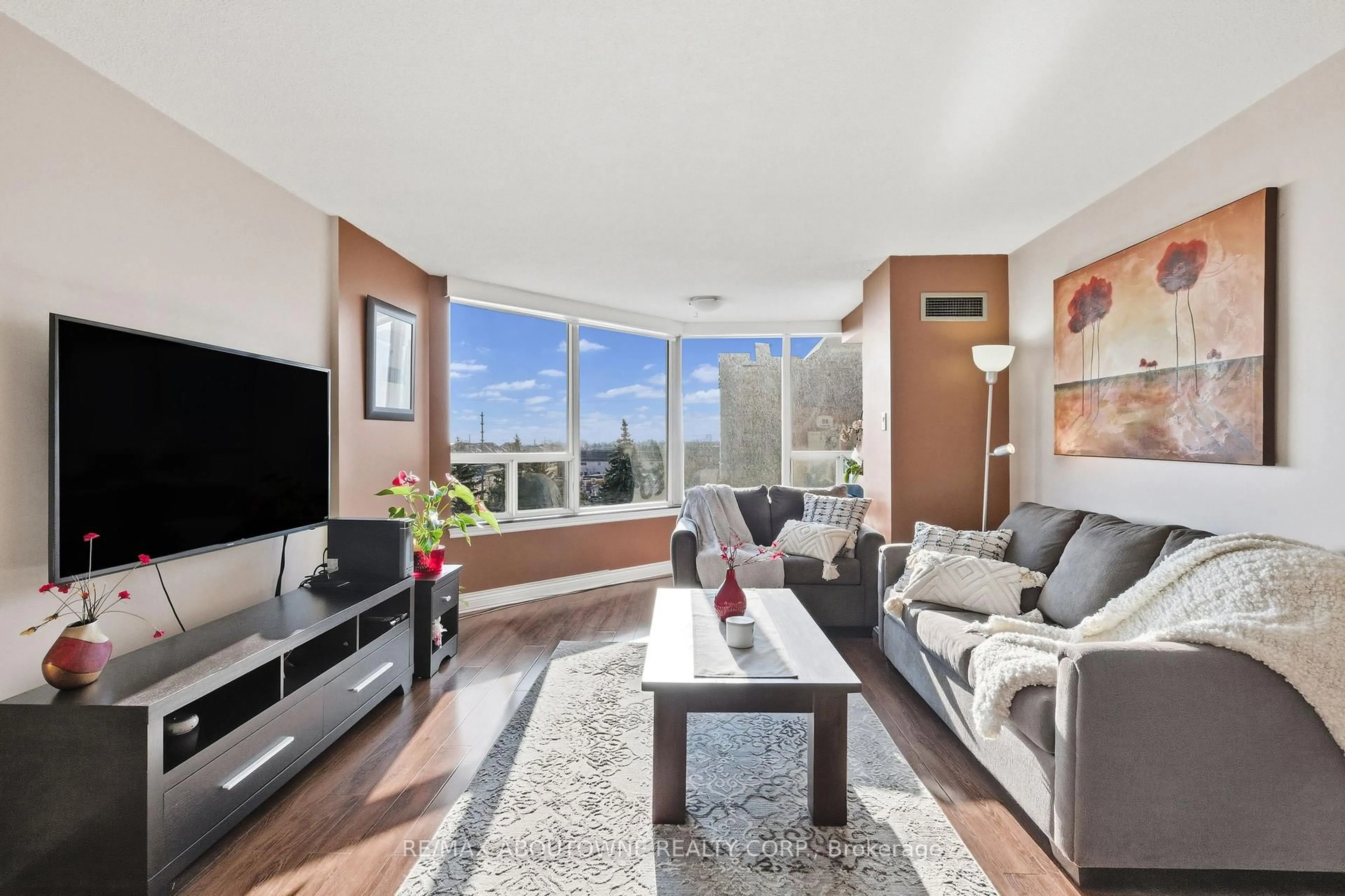 Living room with furniture, unknown for 700 Constellation Dr #501, Mississauga Ontario L5R 3G8